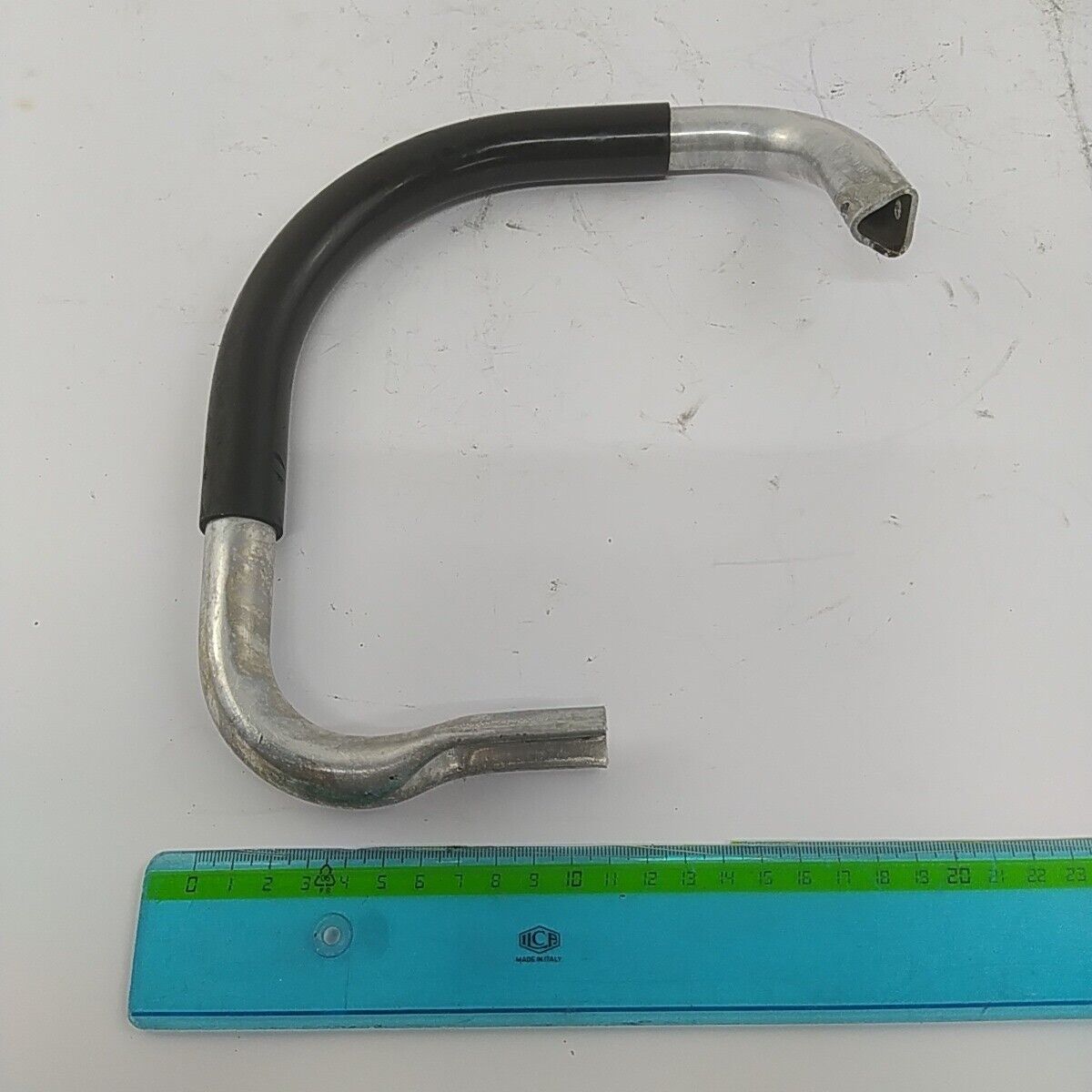 Ricambio usato MANIGLIA MANICO SUPERIORE IMPUGNATURA per MOTOSEGA Echo 330 EVL