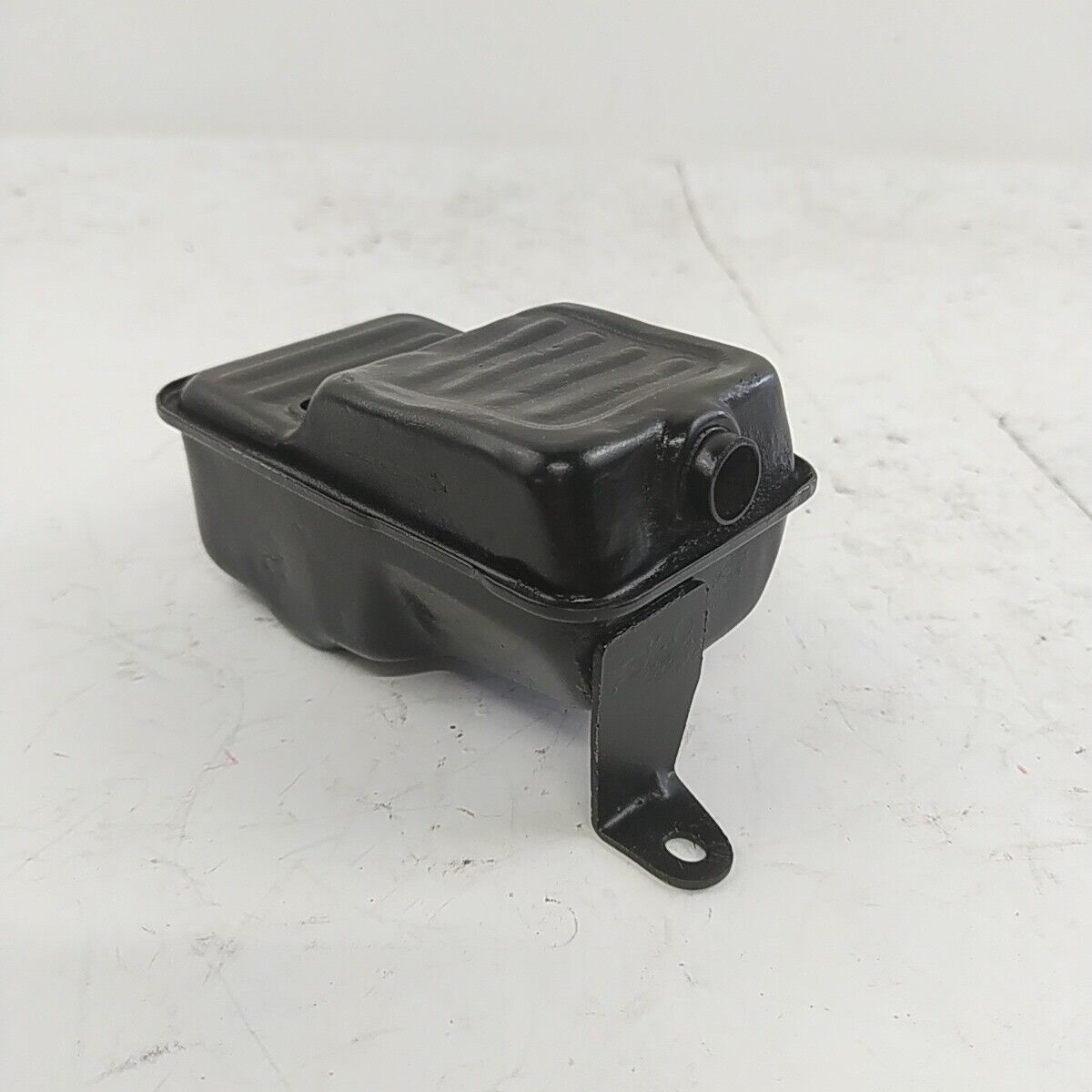 Ricambio MARMITTA SILENZIATORE usato per decespugliatore Komatsu ZENOAH G4K