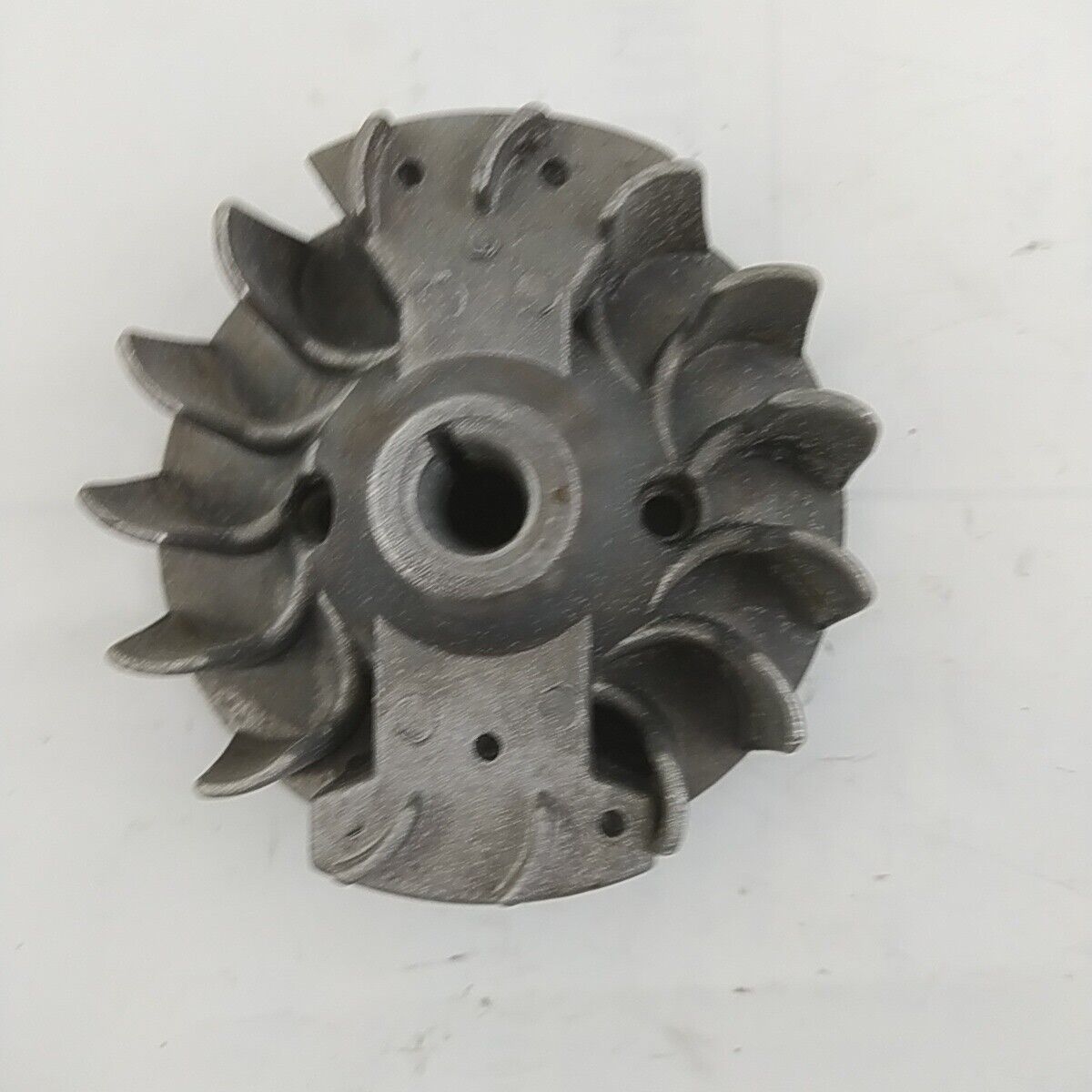 Ricambio VOLANO di accensione usato per decespugliatore MITSUBISHI TL 52 42