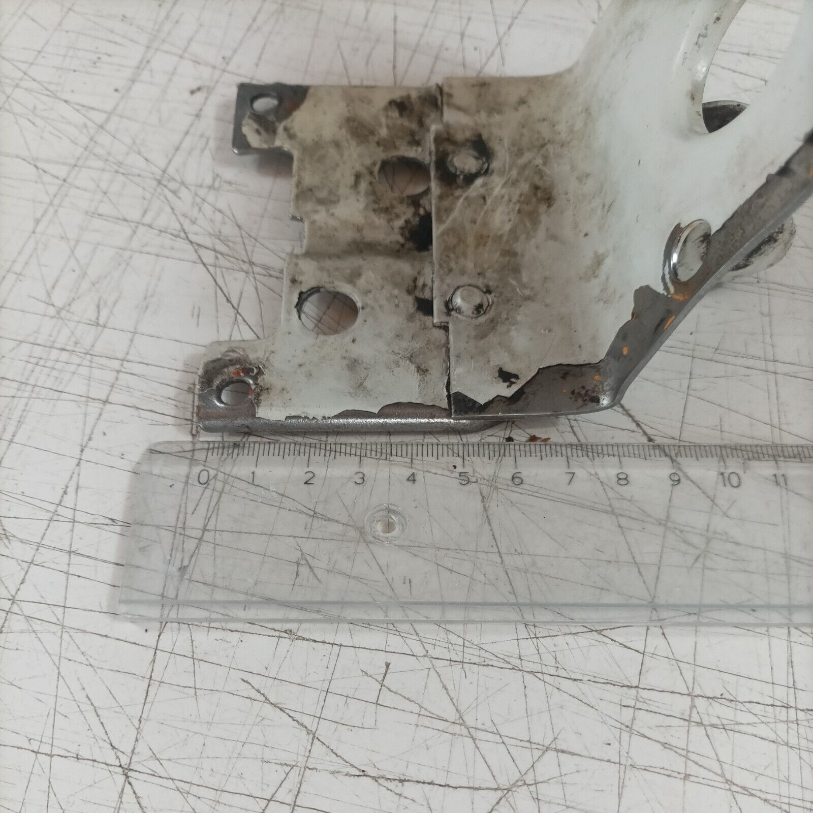 MOTOSEGA CASTOR C70 ALPINA A70 TELAIETTO COPERTURA CILINDRO SUPPORTO MANIGLIA