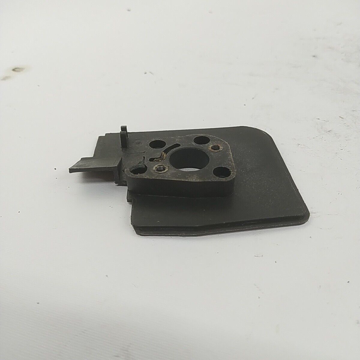 Ricambi per MOTOSEGA BLITZ 501 OLEOMAC 251 usati FLANGIA COLLETTORE CARBURATORE