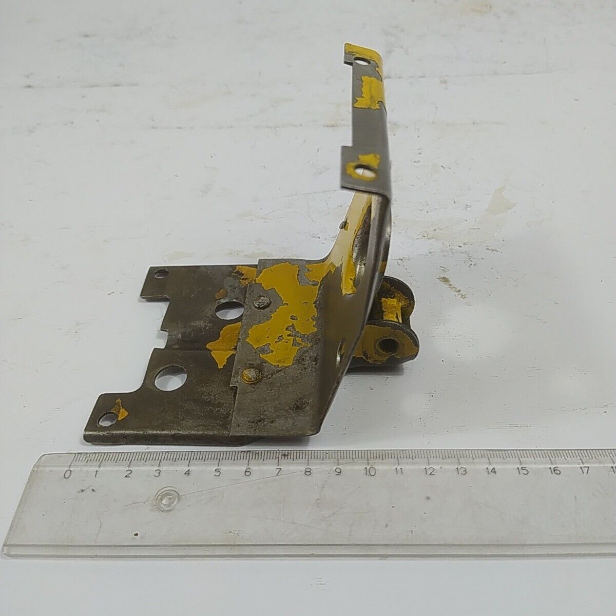 ricambi COPERCHIO COPRI MOTORE TELAIO per motosega castor ALPINA PROF 70 usati