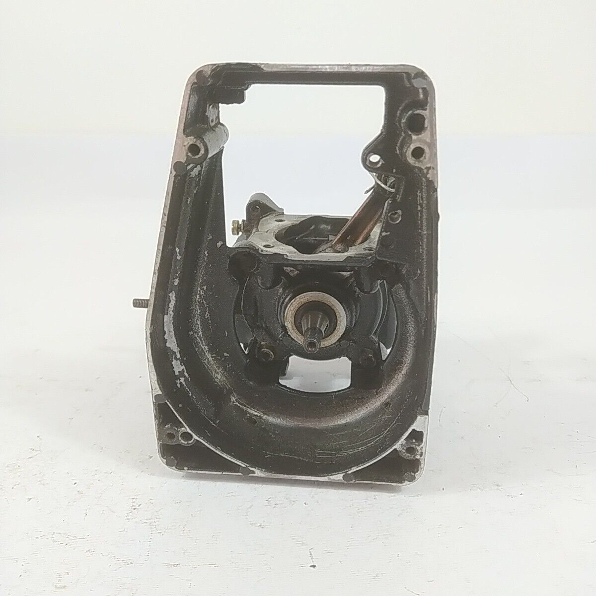 Ricambi usati per decespugliatore MCCULLOCH BP 38 albero motore carter basamento