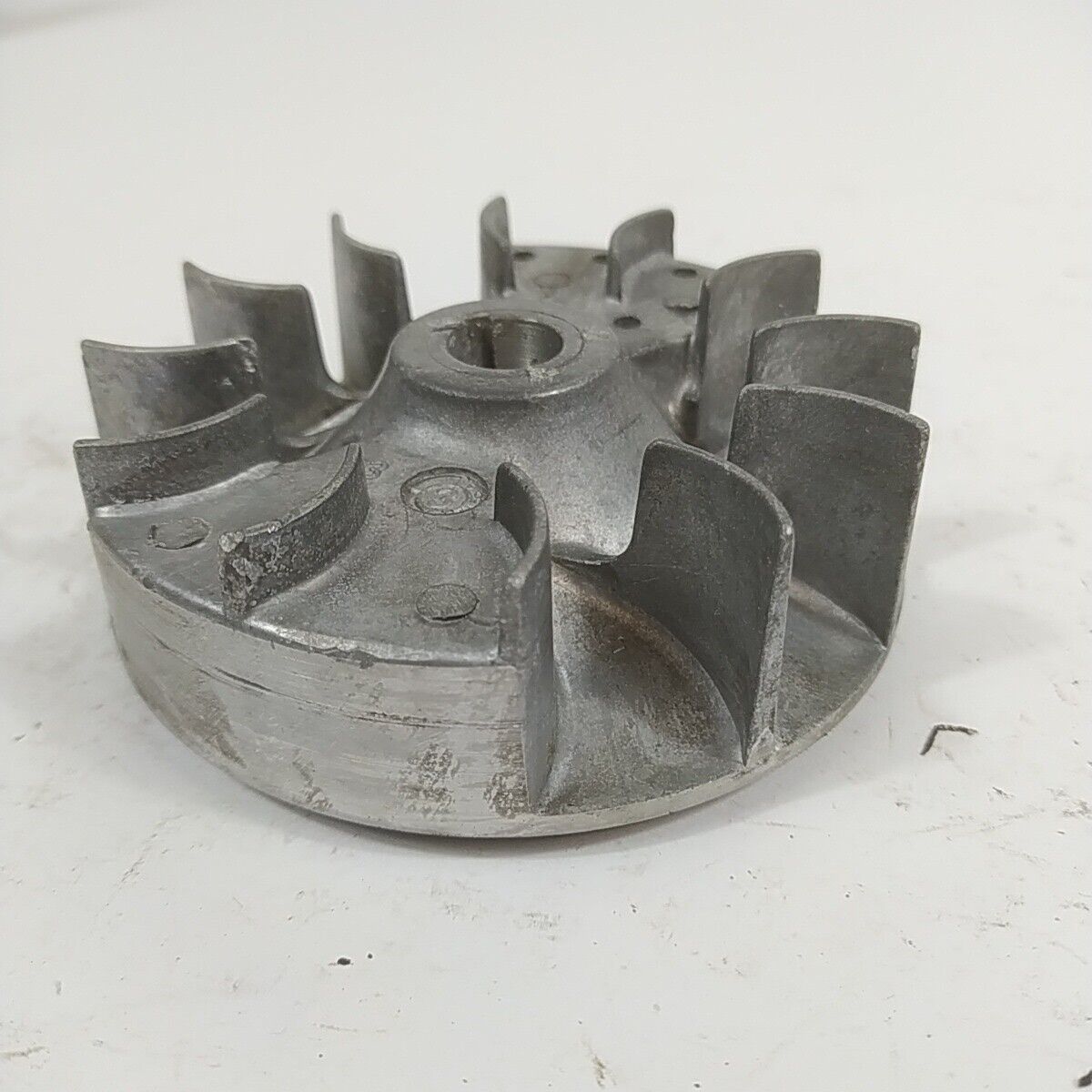 Ricambio VOLANO MAGNETICO DI ACCENSIONE usato per decespugliatore Emak Efco 8425