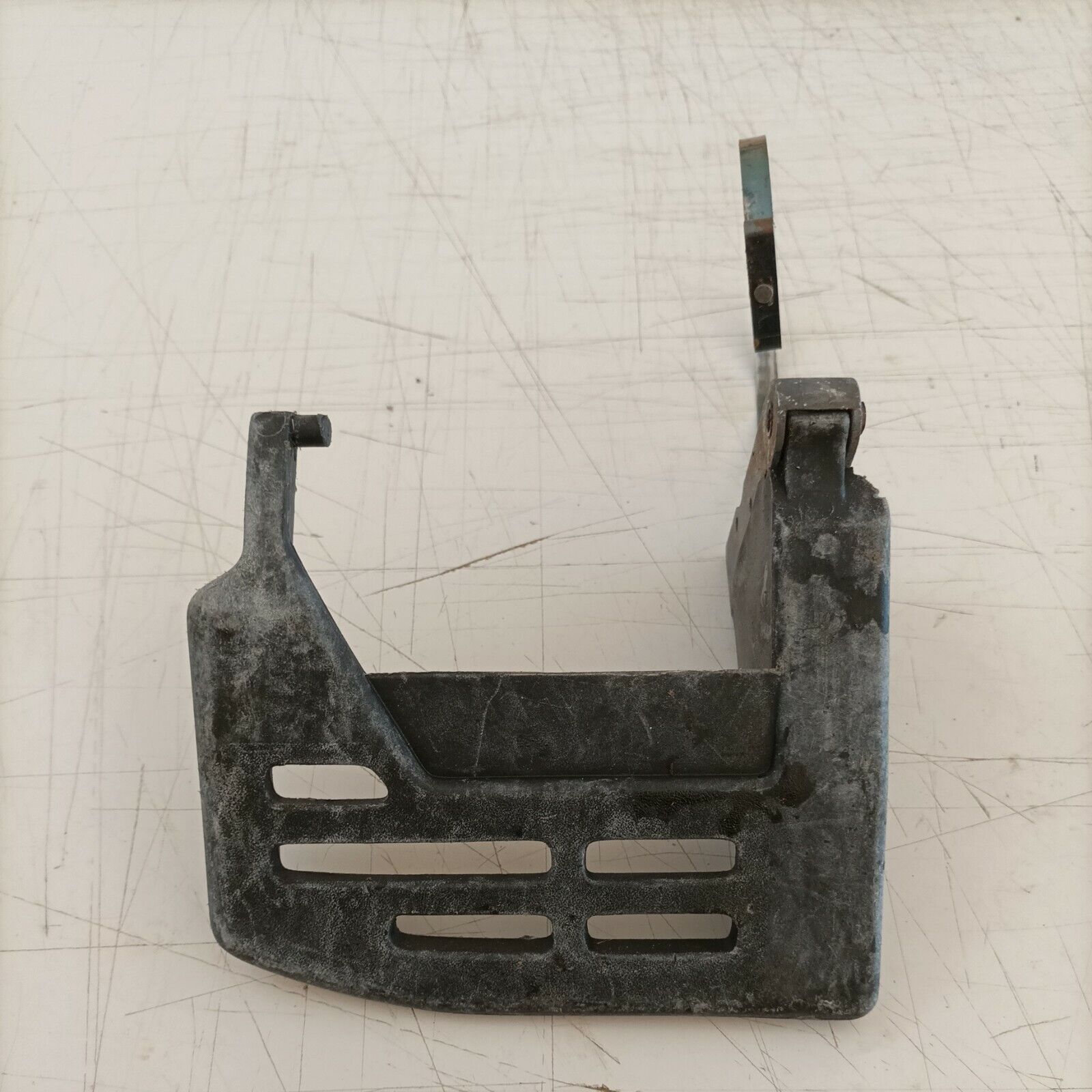 MANIGLIA PROTEZIONE freno frizione PER MOTOSEGA MCCULLOCH PM 480 ricambi usati