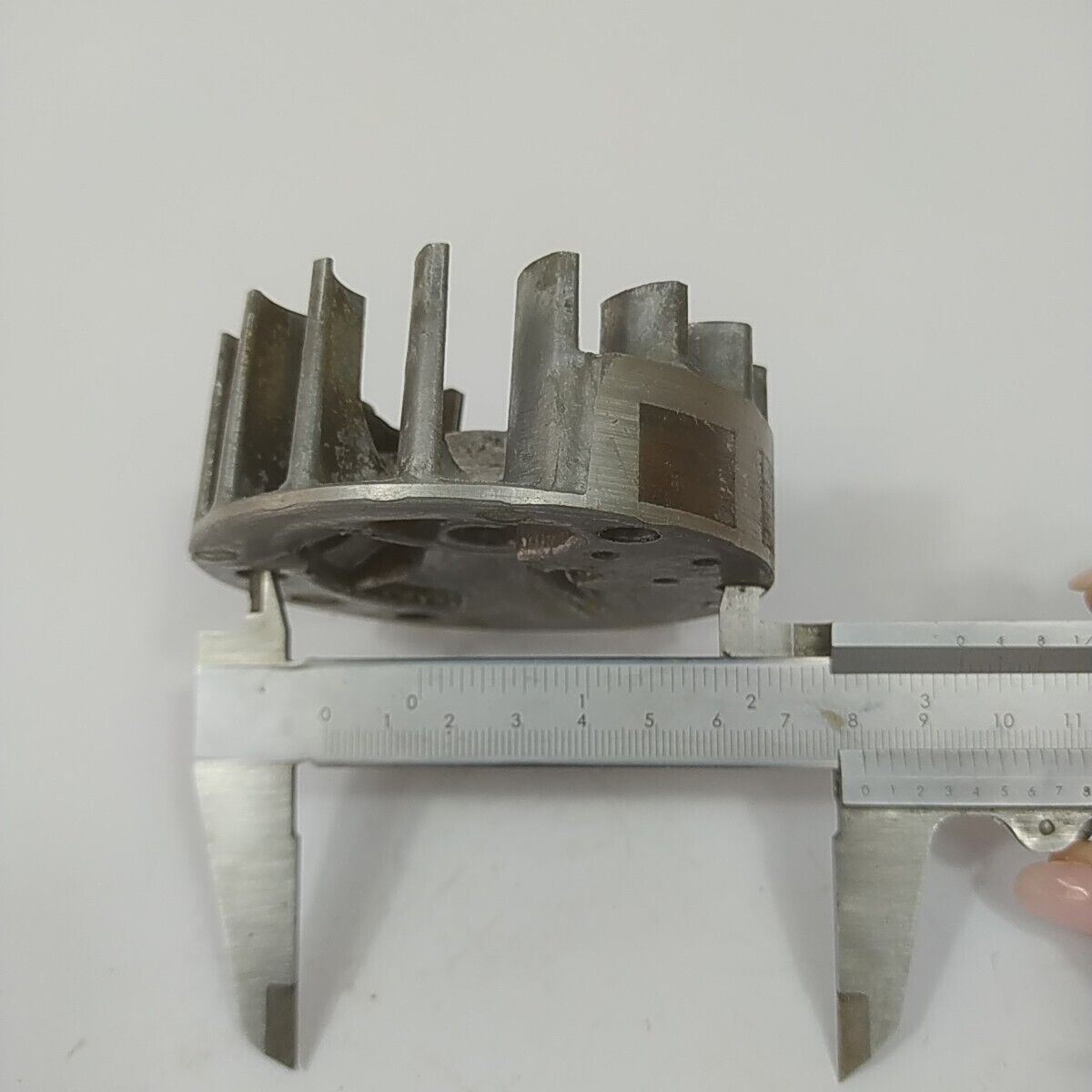 ricambi VOLANO DI AVVIAMENTO per motosega ALPINA SILVER 40 castor 330 338 usati