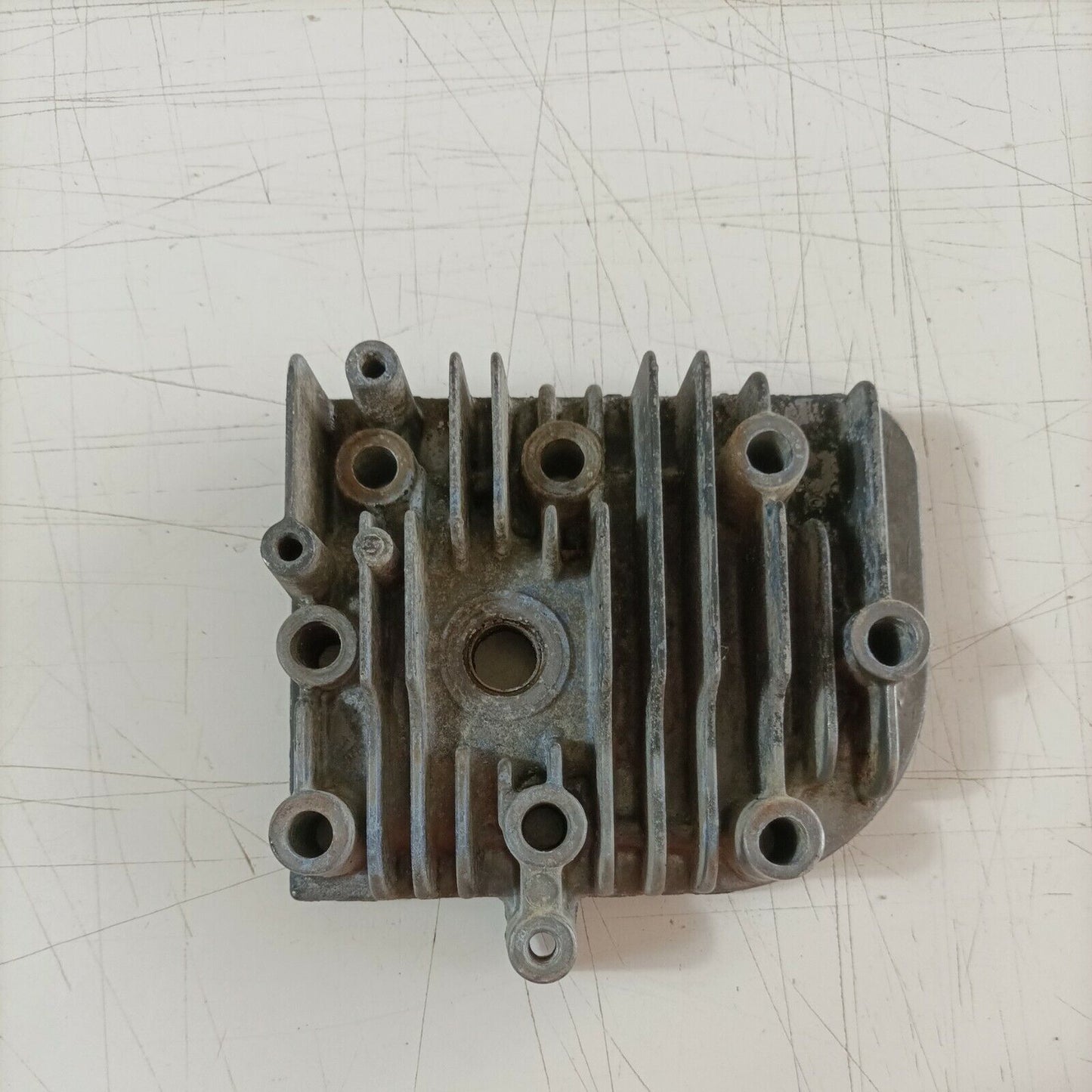 TESTATA CILINDRO PER BRIGGS & STRATTON XC 09d02 2954 b1 06112921 ricambi usati