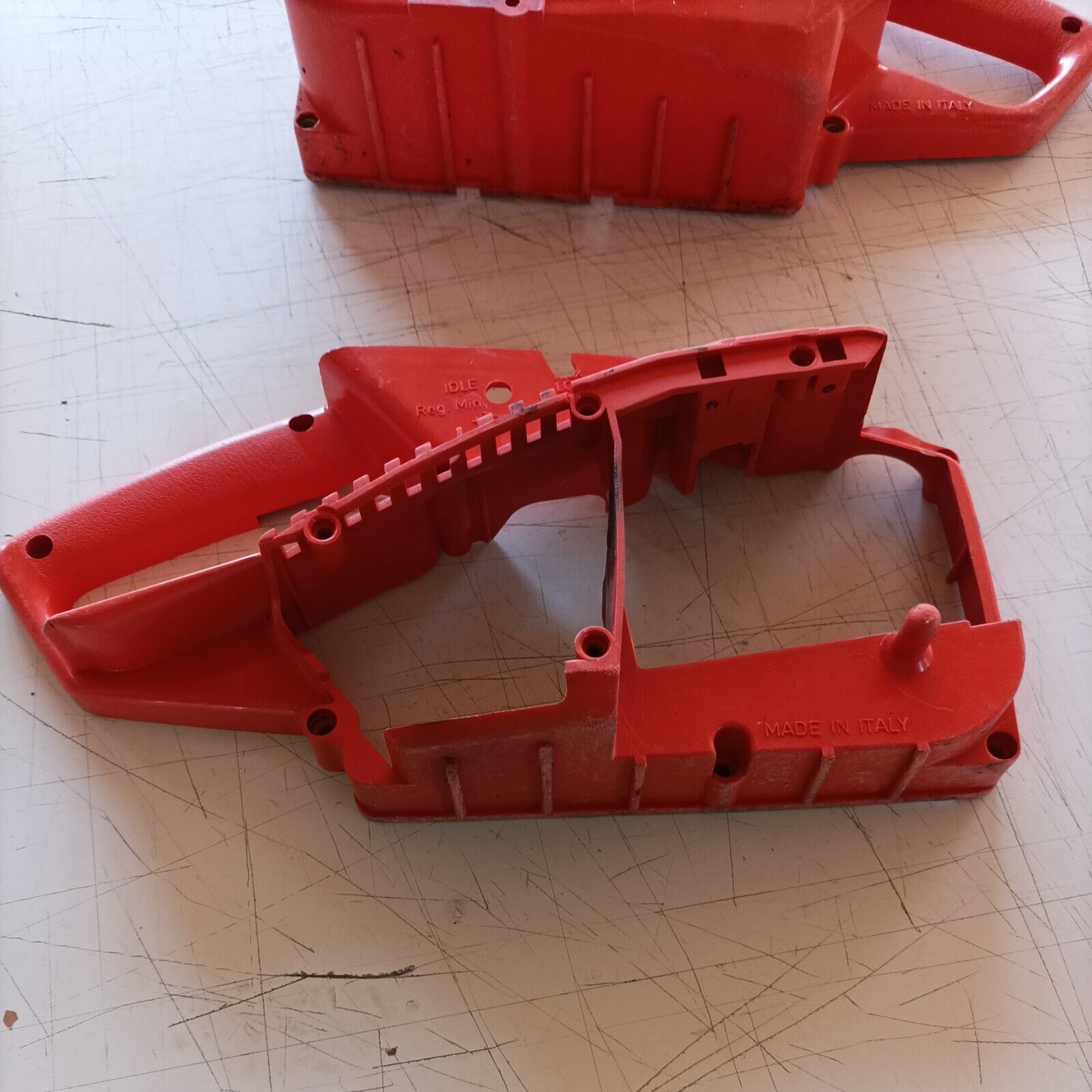 TELAIO CARCASSA COPERTURA MOTORE COMPLETA PER MOTOSEGA CASTOR 438