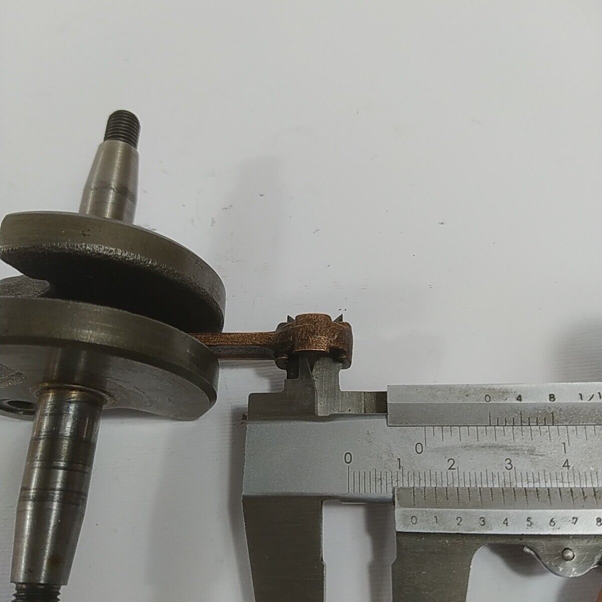 Ricambio ALBERO MOTORE ORIGINALE usato per decespugliatore Komatsu ZENOAH G3K