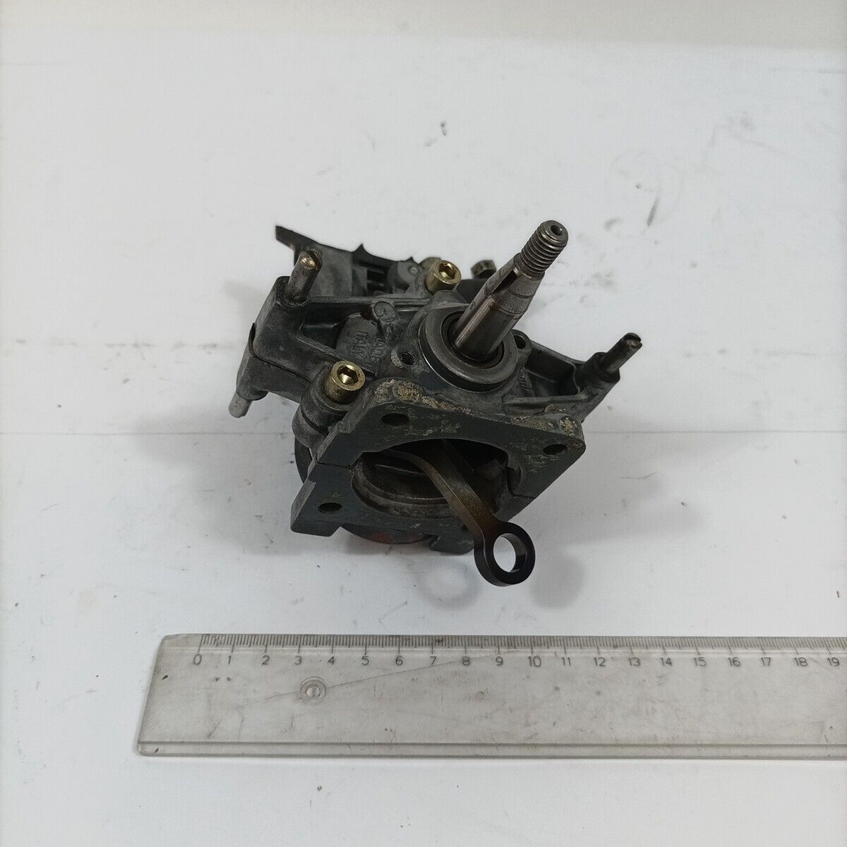 ricambi BASAMENTO ALBERO MOTORE CILINDRO per motosega ALPINA SILVER 40 usati