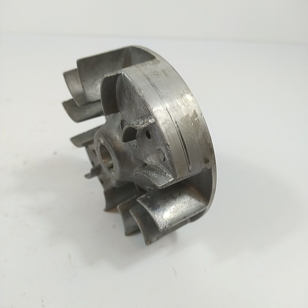 Ricambio VOLANO MAGNETICO DI ACCENSIONE usato per decespugliatore Emak Efco 8425