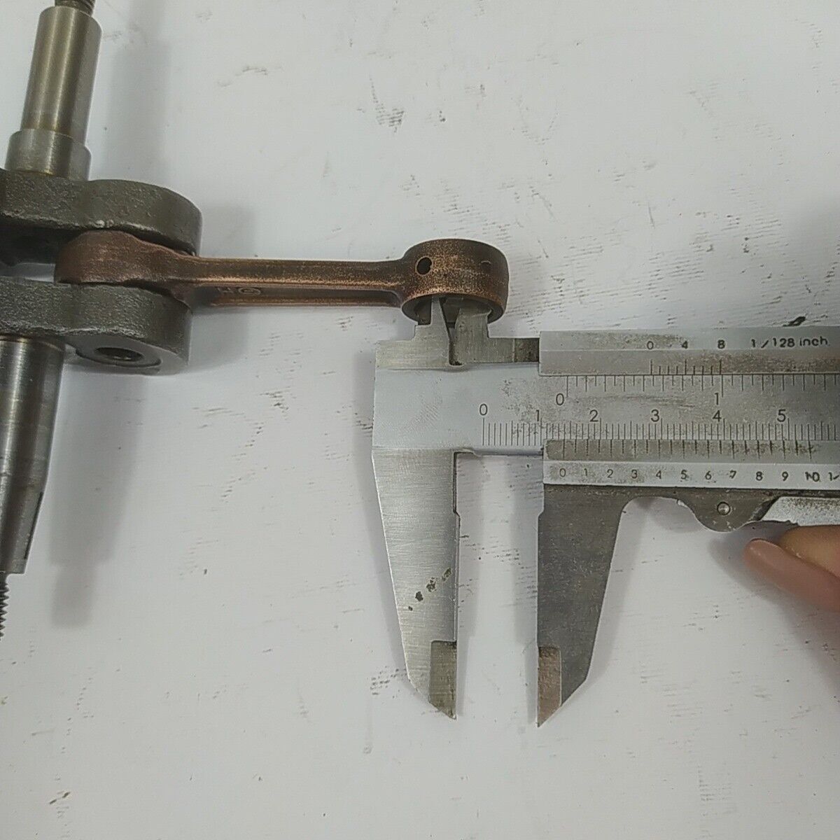 Ricambio usato ALBERO MOTORE ORIGINALE per decespugliatore MITSUBISHI T200
