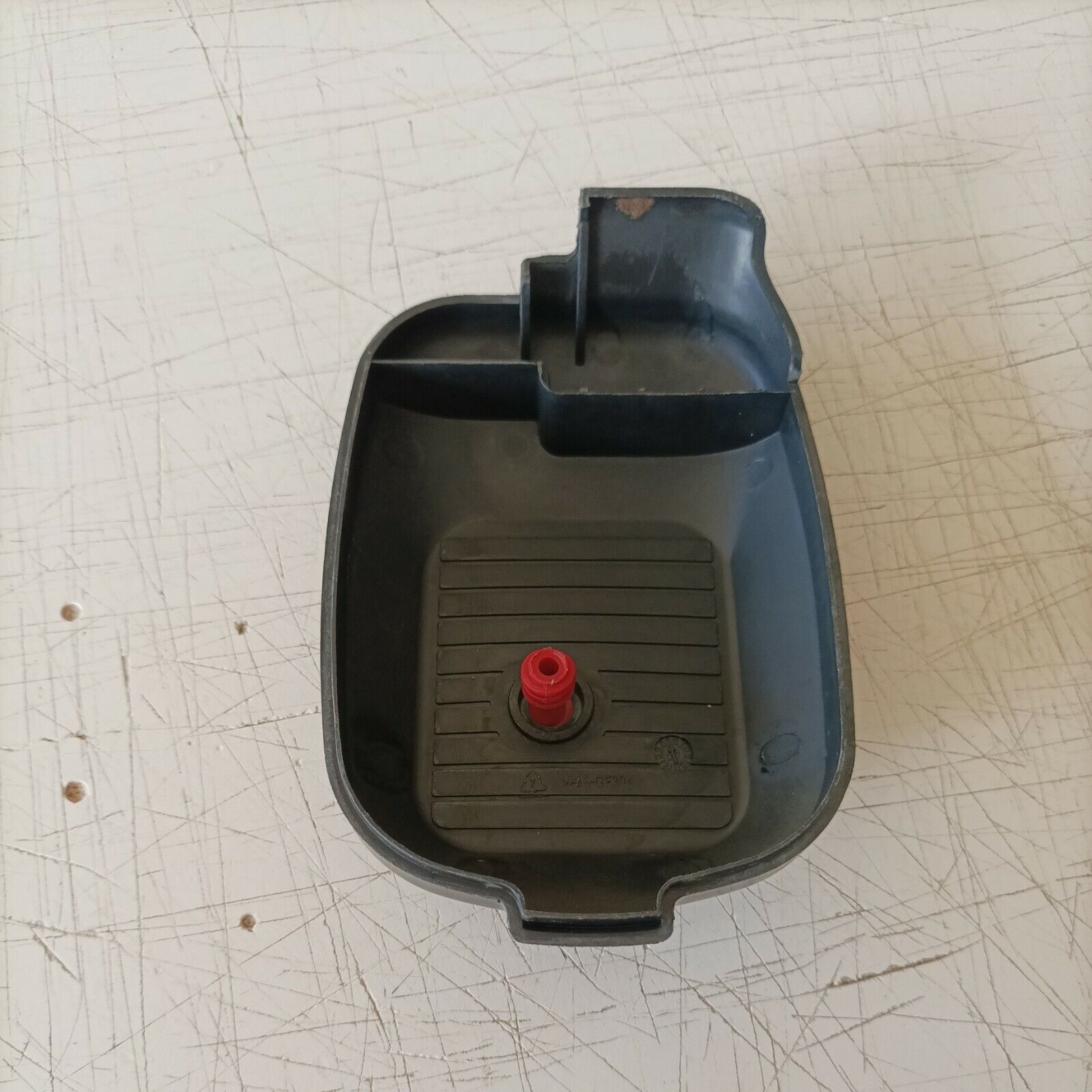 COPERCHIO FILTRO ARIA con vite PER MOTOSEGA SANDRIGARDEN MTD CS 36 ricambi usati