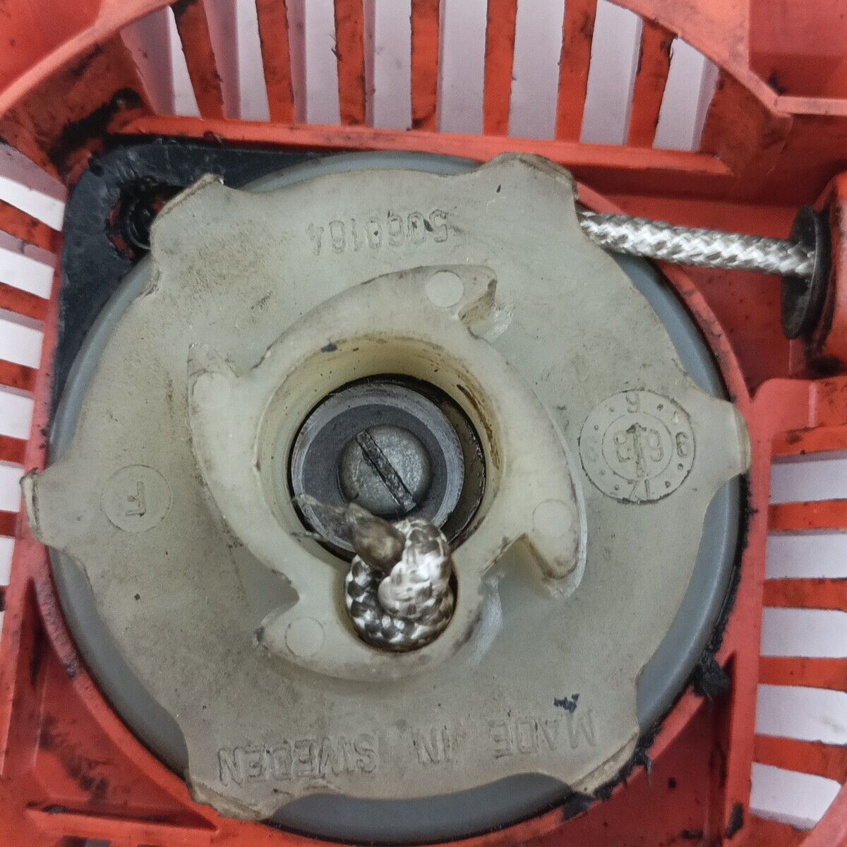 Ricambi per MOTOSEGA HUSQVARNA 39 R usati COPERCHIO DI AVVIAMENTO trascinatore