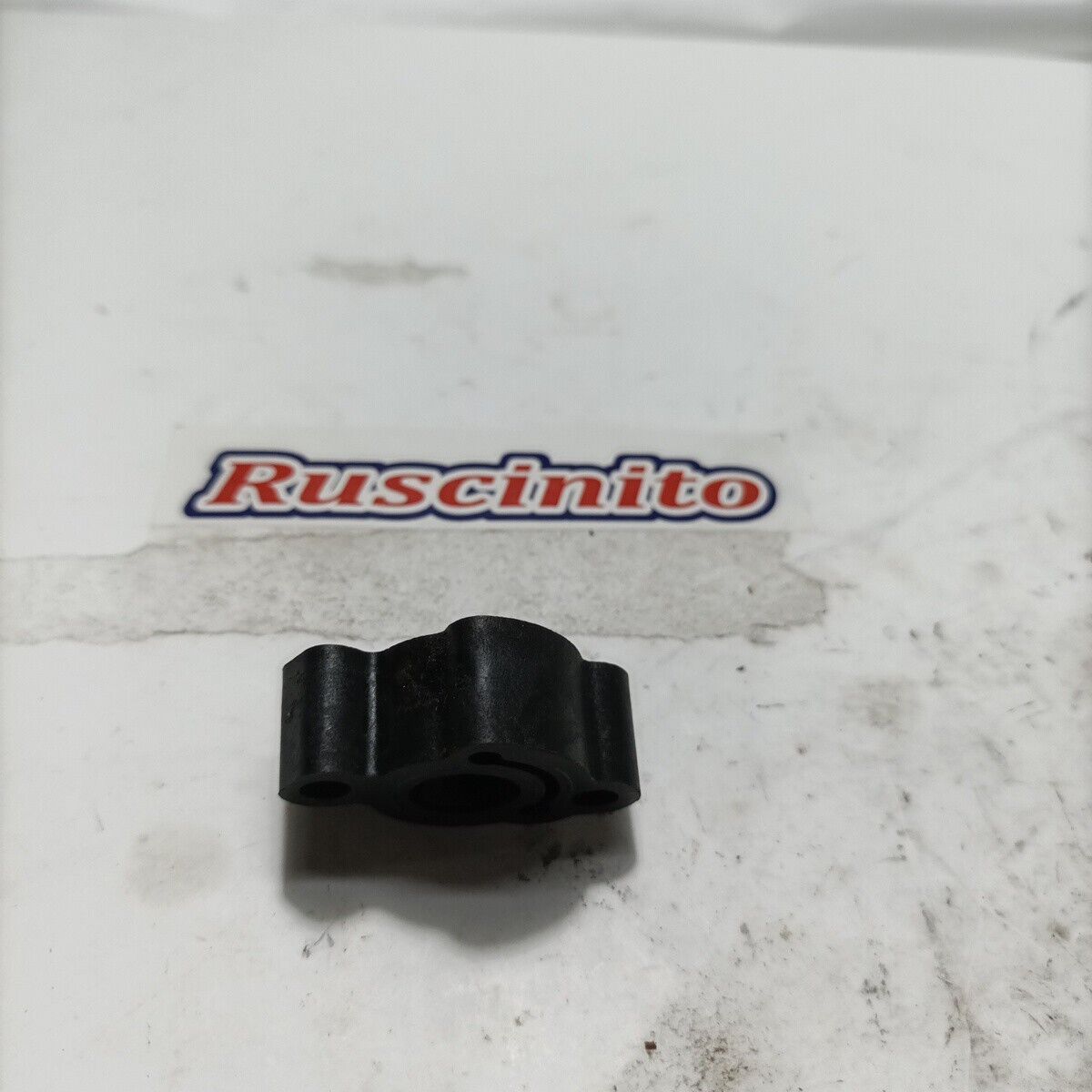 RACCORDO COLLETTORE CARBURATORE Usato per decespugliatore ZENOAH