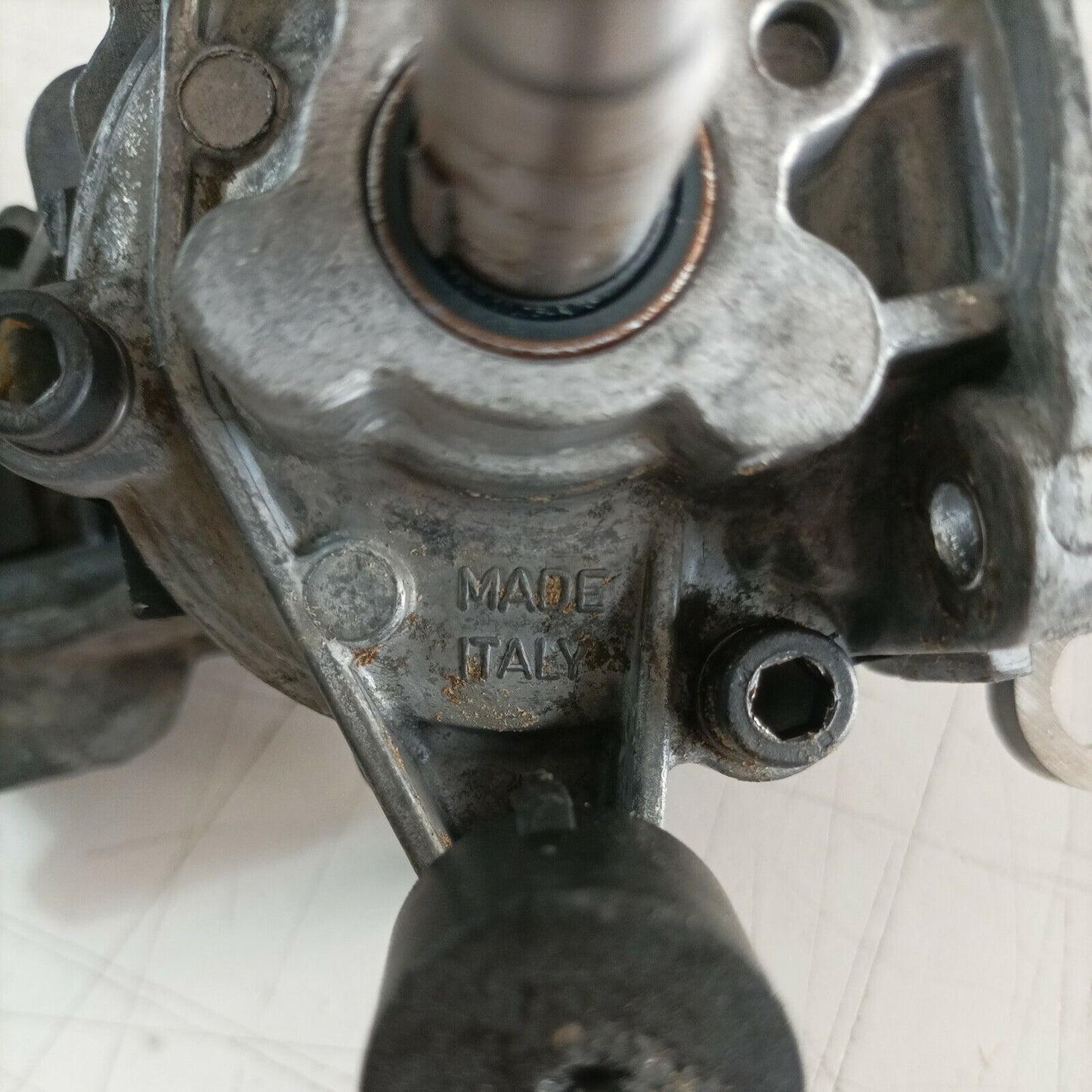 BASAMENTO CILINDRO E ALBERO MOTORE ORIGINALE PER MOTOSEGA CASTOR 330 ANTIVIB