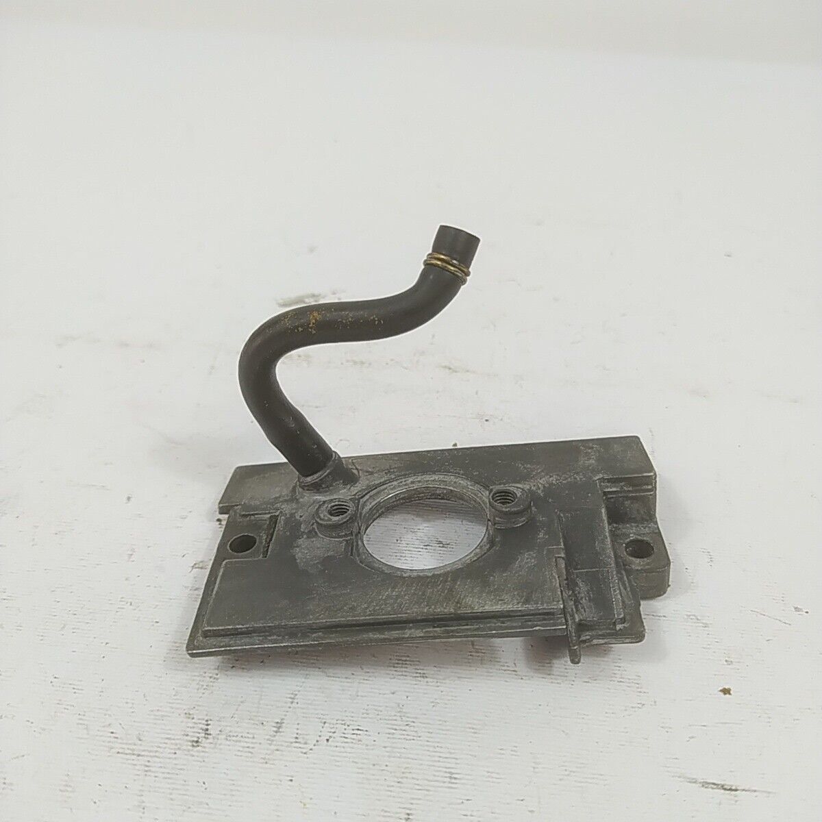 Ricambio FLANGIA RACCORDO CARBURATORE ORIGINALE per motosega CASTOR CP 700 usato