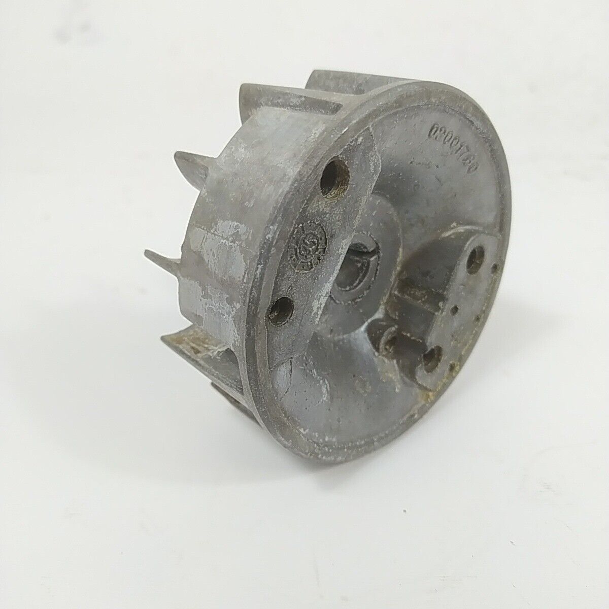 OLEO MAC 935  VOLANO ACCENSIONE MAGNETICO avviamento ricambi usati 02001760