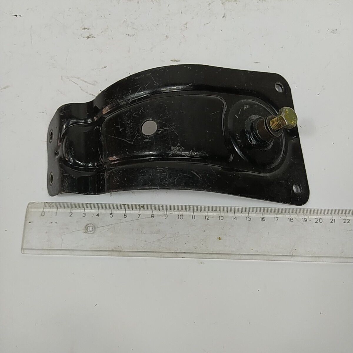 Ricambi usati per decespugliatore MCCULLOCH BP 38 staffa support motore a zaino 