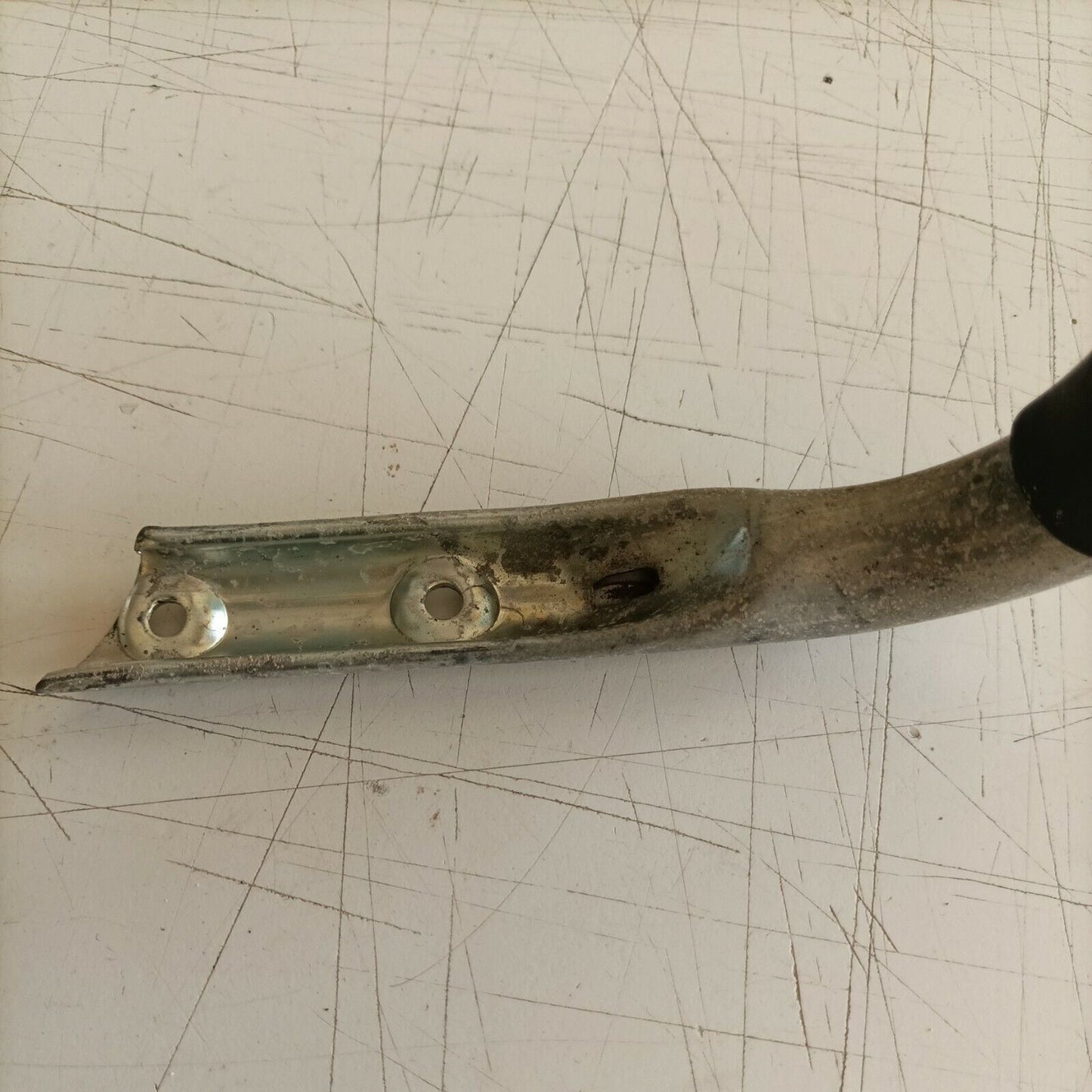 IMPUGNATURA MANIGLIA superiore PER MOTOSEGA MCCULLOCH PM 484 ricambi usati