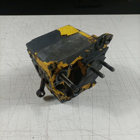 ricambi usati per MOTOSEGA ALPINA A 41 ALBERO MOTORE carter  basamento SERBATOIO