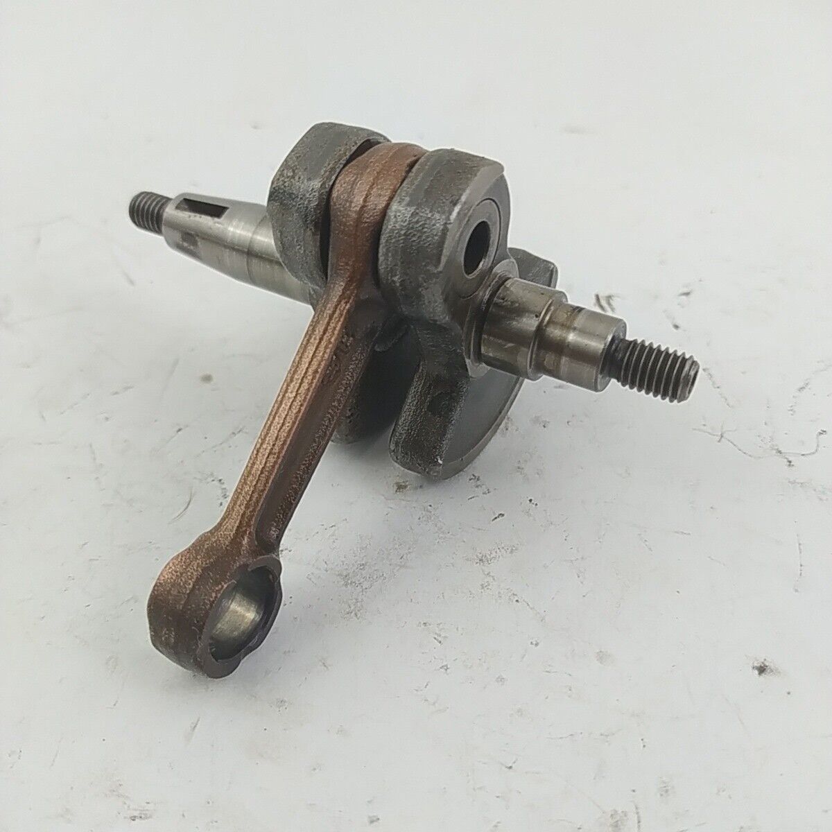 Ricambio ALBERO MOTORE ORIGINALE usato per decespugliatore MITSUBISHI TL 52