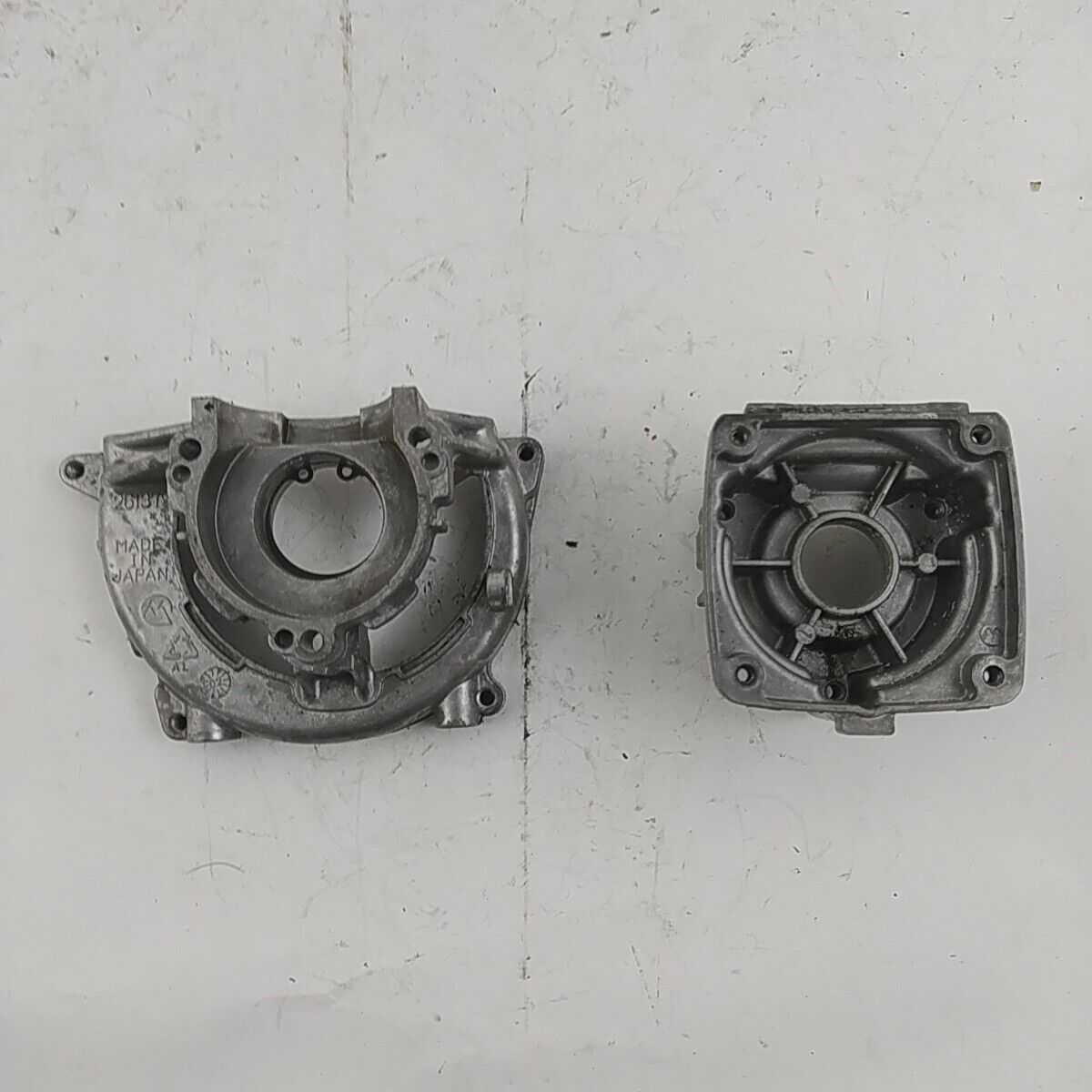 Ricambio CARTER BASAMENTO CILINDRO usato per decespugliatore MARUYAMA EA 320