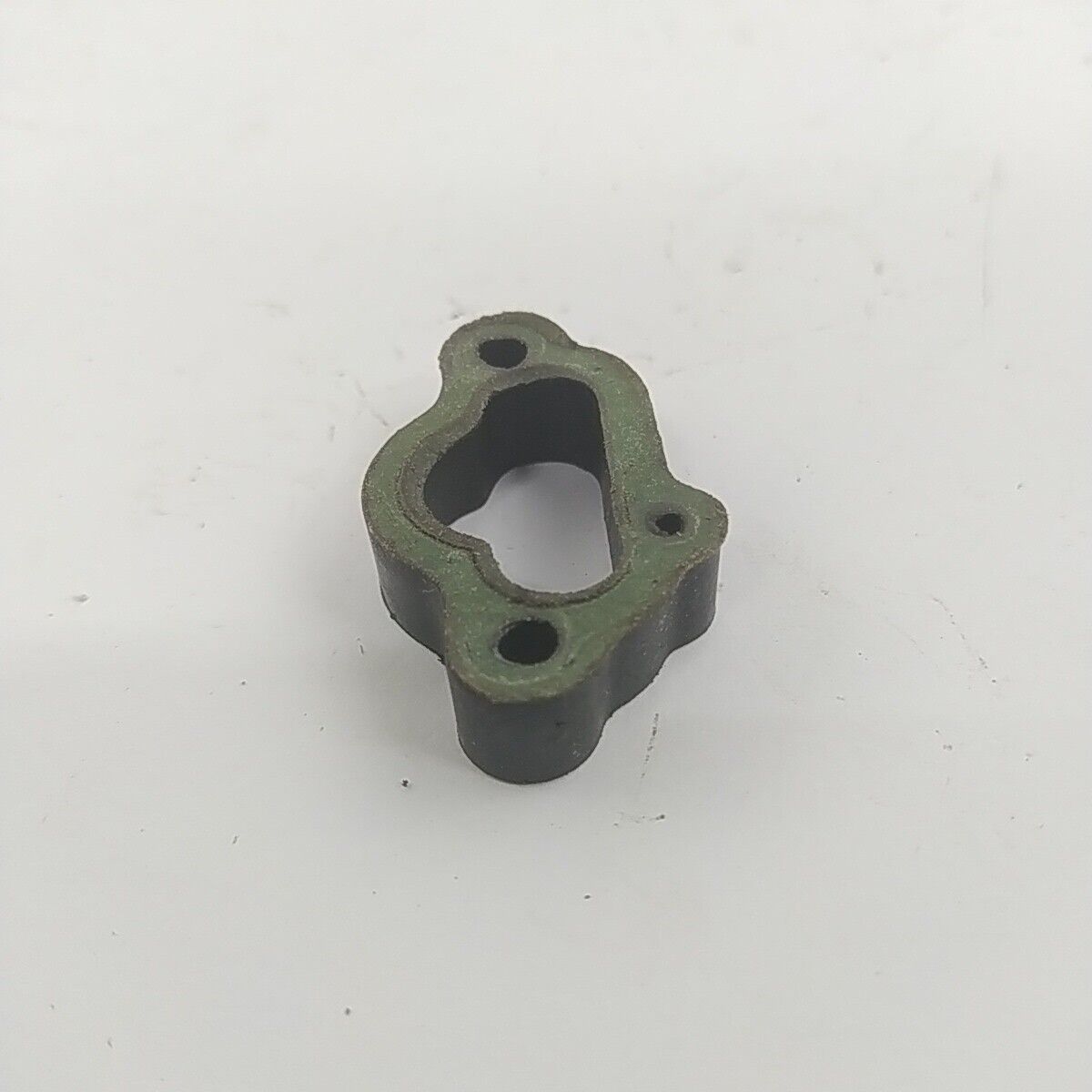 ricambi FLANGIA COLLETTORE CARBURATORE Per motosega castor ALPINA PROF 70 usati