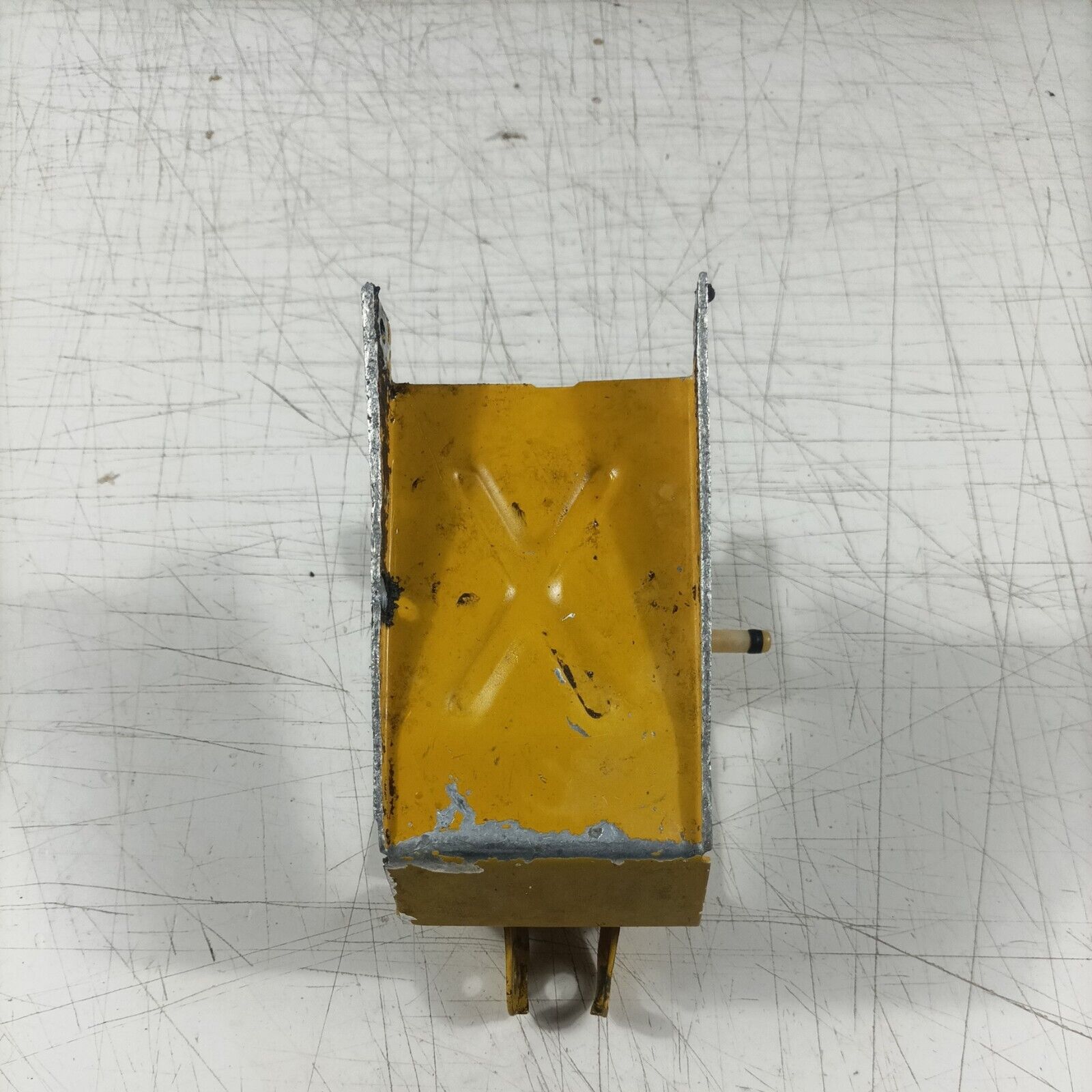 ricambi usati per MOTOSEGA ALPINA A 41 TELAIO SUPPORTO MANIGLIA E COPRI MOTORE