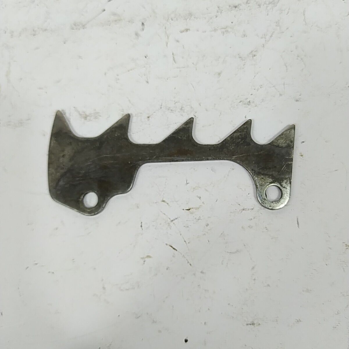 Ricambio usato ARPIONE ARTIGLIO LAMA BARRA CATENA per motosega DOLMAR 116 si