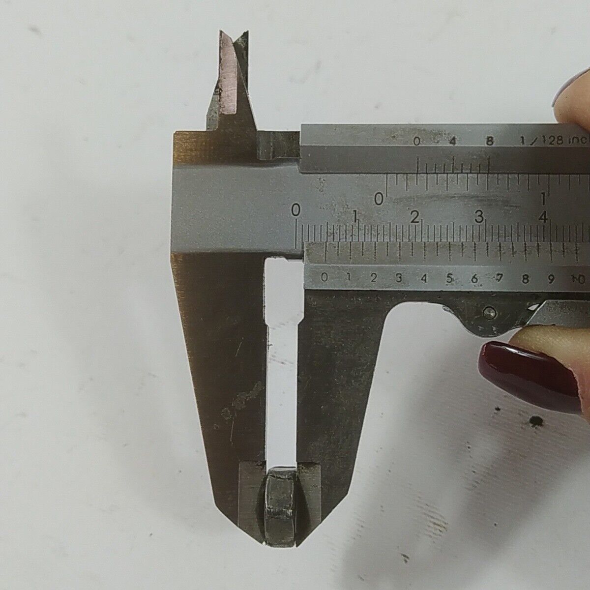 Ricambio DECESPUGLIATORE kawasaki kt 17 DADO BULLONE FERMO VOLANO ALBERO usato