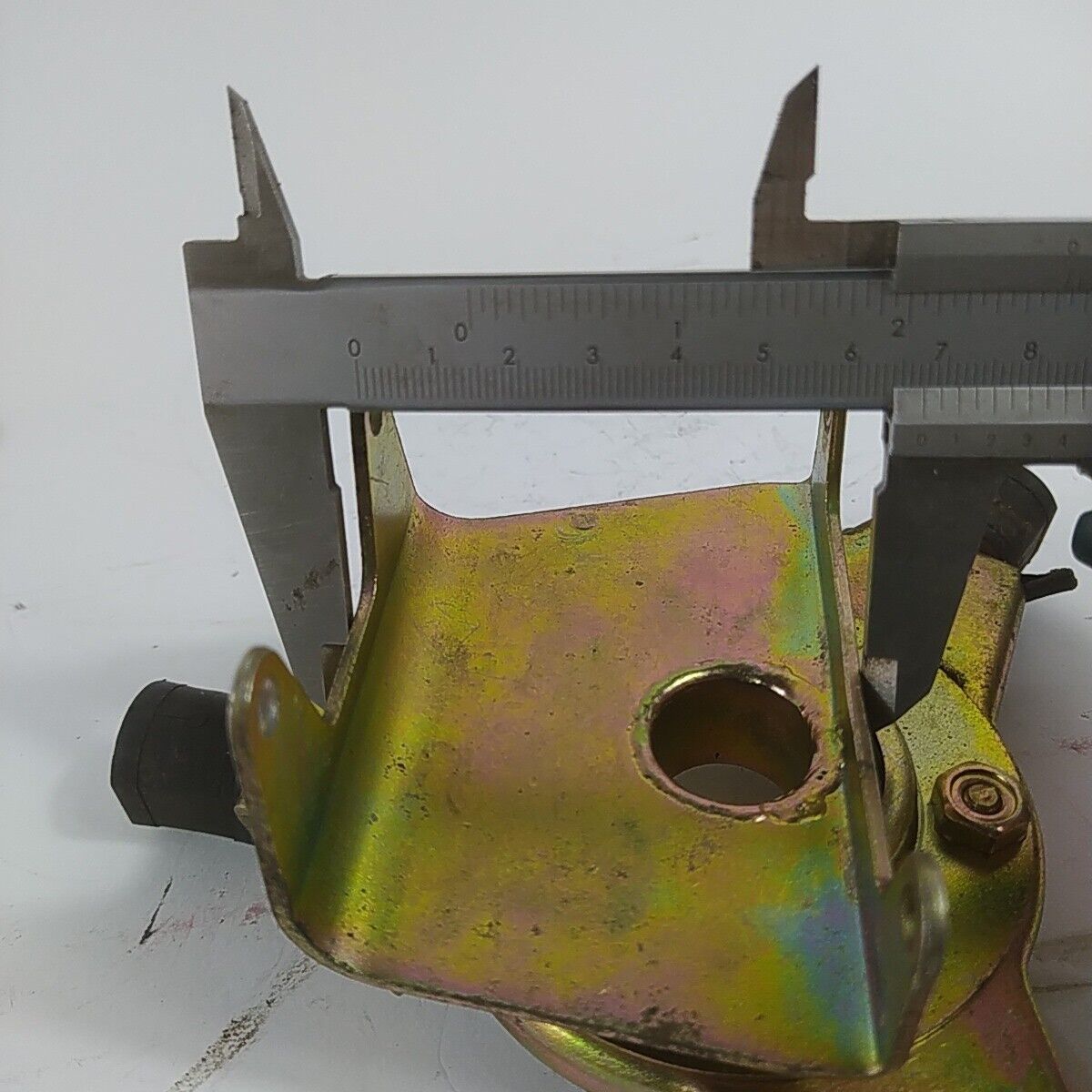 Ricambio DECESPUGLIATORE SHINDAIWA SK 45 F SUPPORTO STAFFA motore ZAINO usato