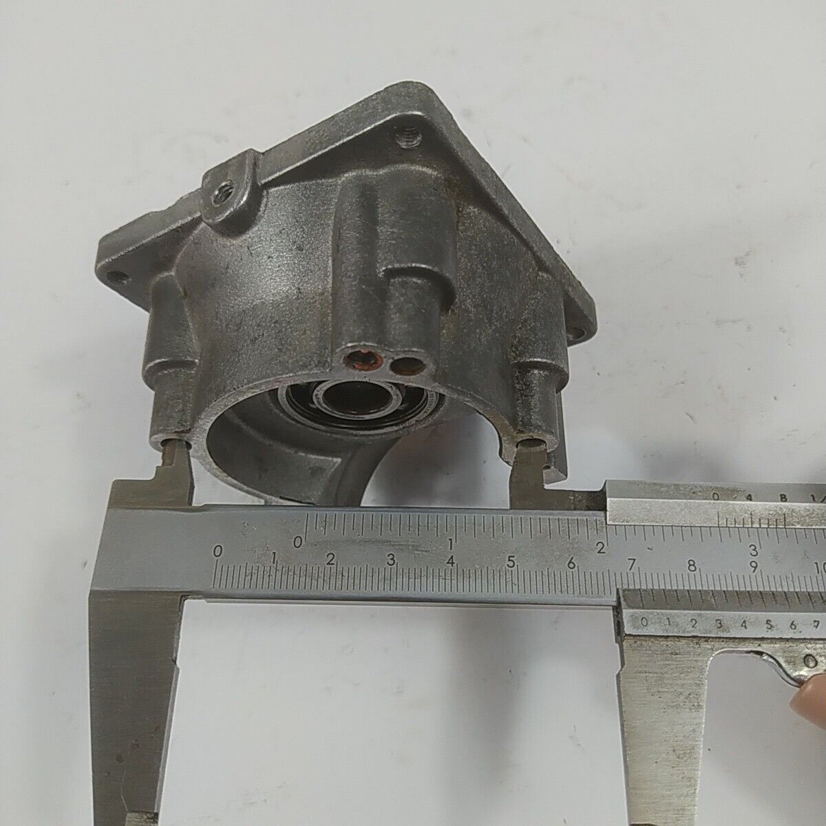 Ricambio CARTER BASAMENTO CILINDRO usato per decespugliatore OLEO MAC DYNAMAC