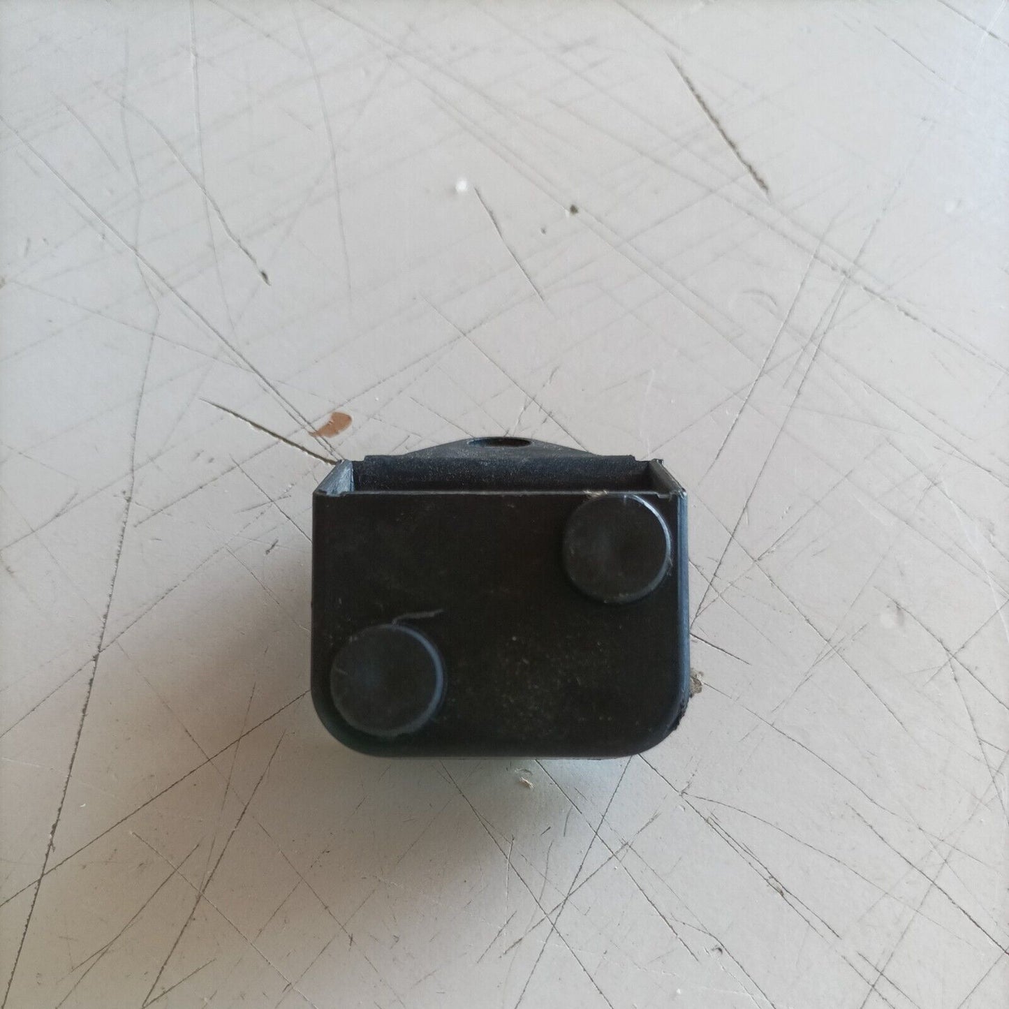 MOTOSEGA OLEO MAC 350 A SUPER supporto FILTRO ARIA E CARBURATORE ricambi usati