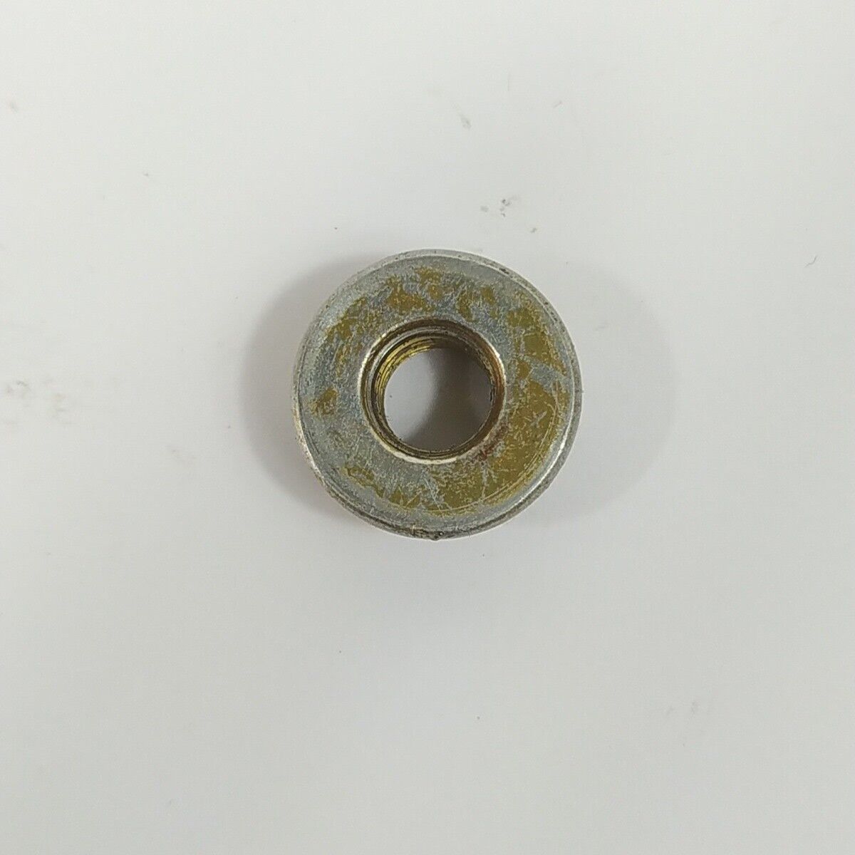 Ricambio per DECESPUGLIATORE ALPINA VIP 30 DADO bullone albero motore usato