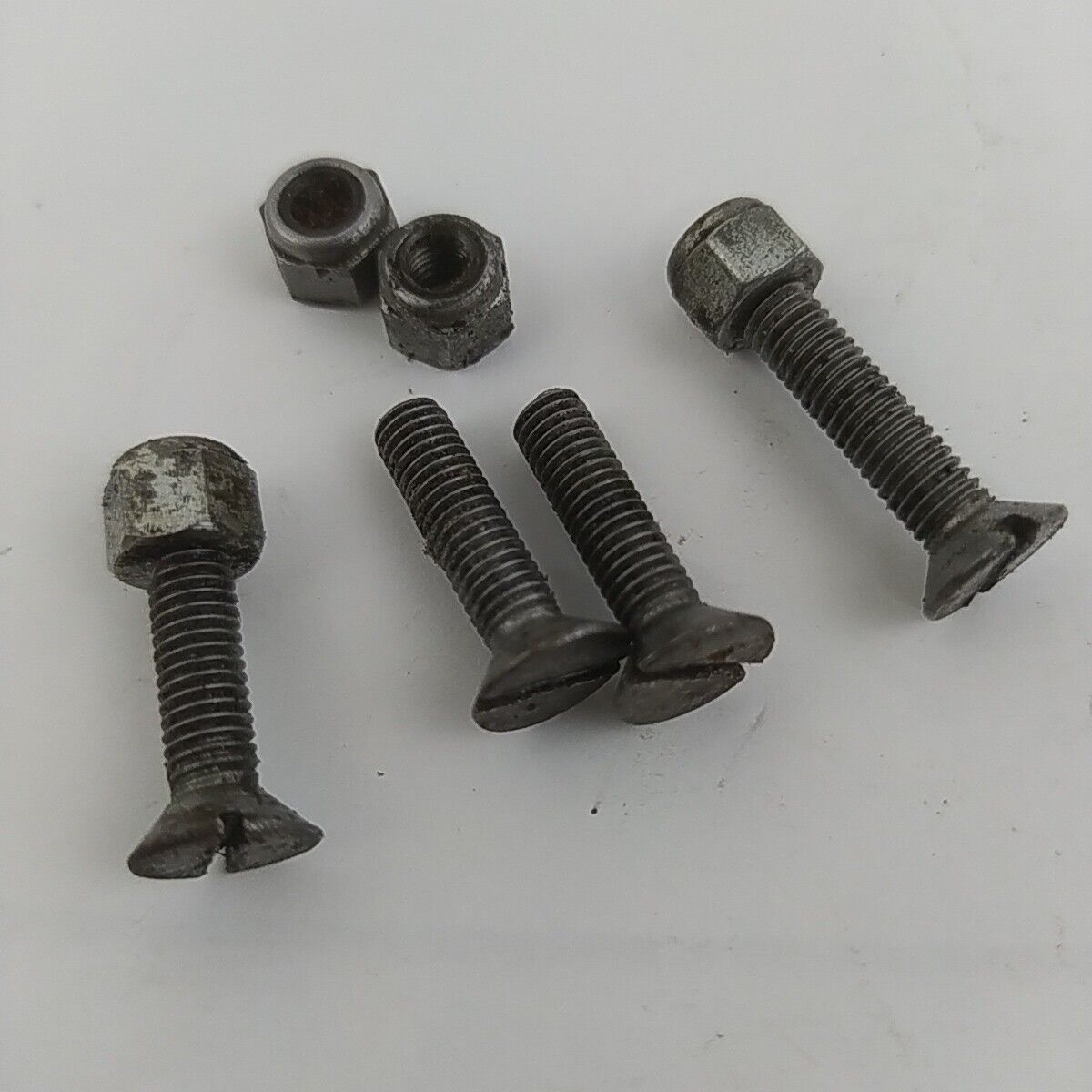 Ricambio Per motosega OLEO MAC 251 VITI MANIGLIA impugnatura comandi gas usati