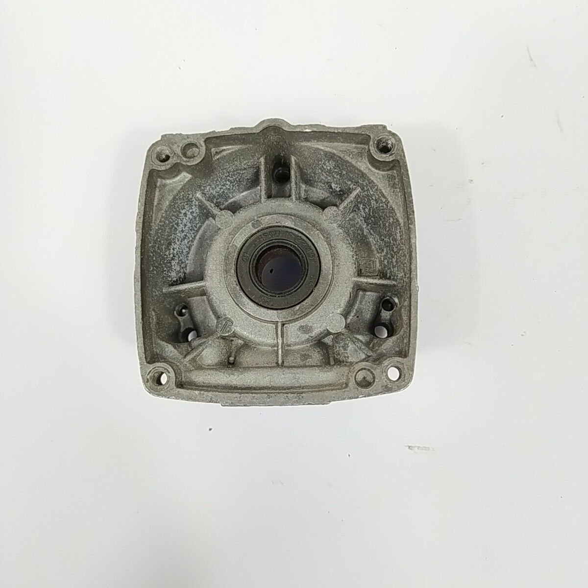 CARTER BASAMENTO ALBERO MOTORE per decespugliatore ECHO SRM 2455 ricambi usati