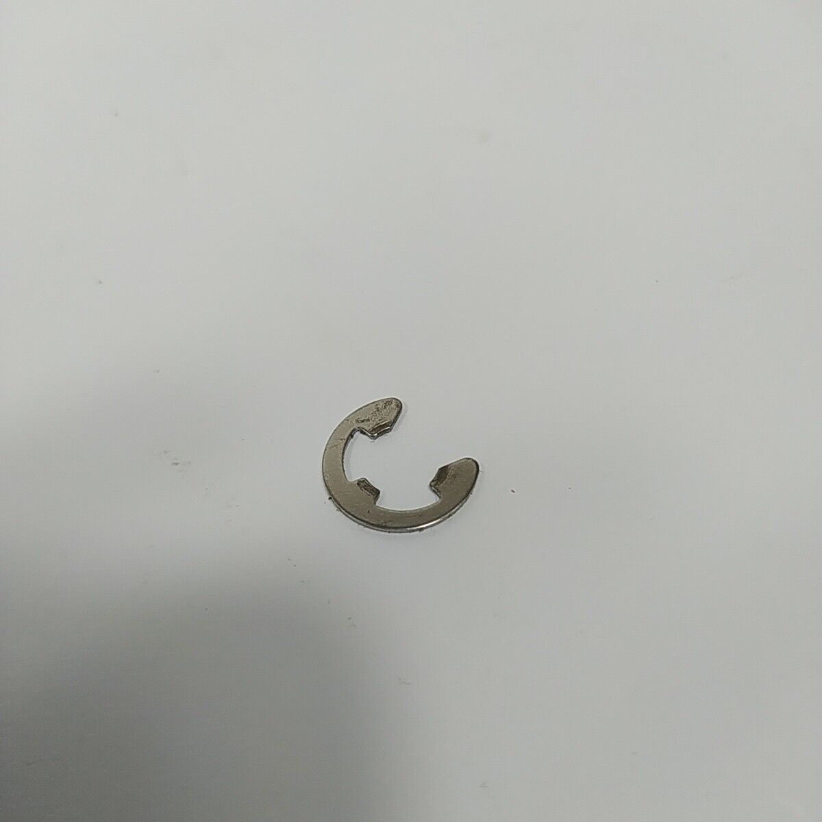 Ricambio per MOTOSEGA ZENOAH G 2000 t FERMO CUSCINETTO ALBERO MOTORE usato