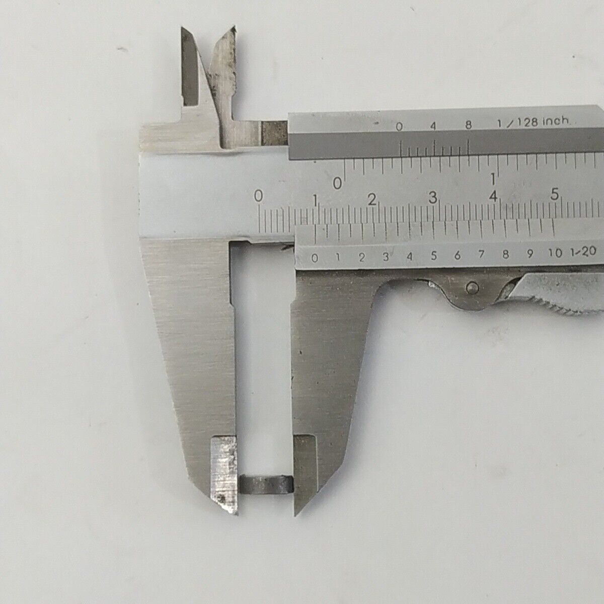 Ricambio FERMO VOLANO DI ACCENSIONE usato per decespugliatore Komatsu ZENOAH G4K