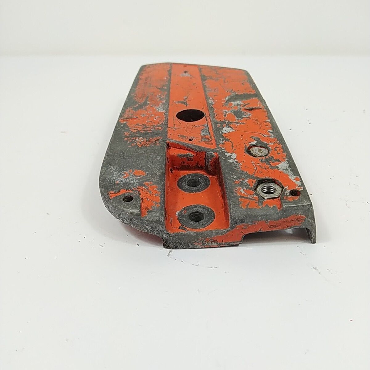 Ricambio usato COPERCHIO CATENA COPRI FRIZIONE per motosega DOLMAR 116 si