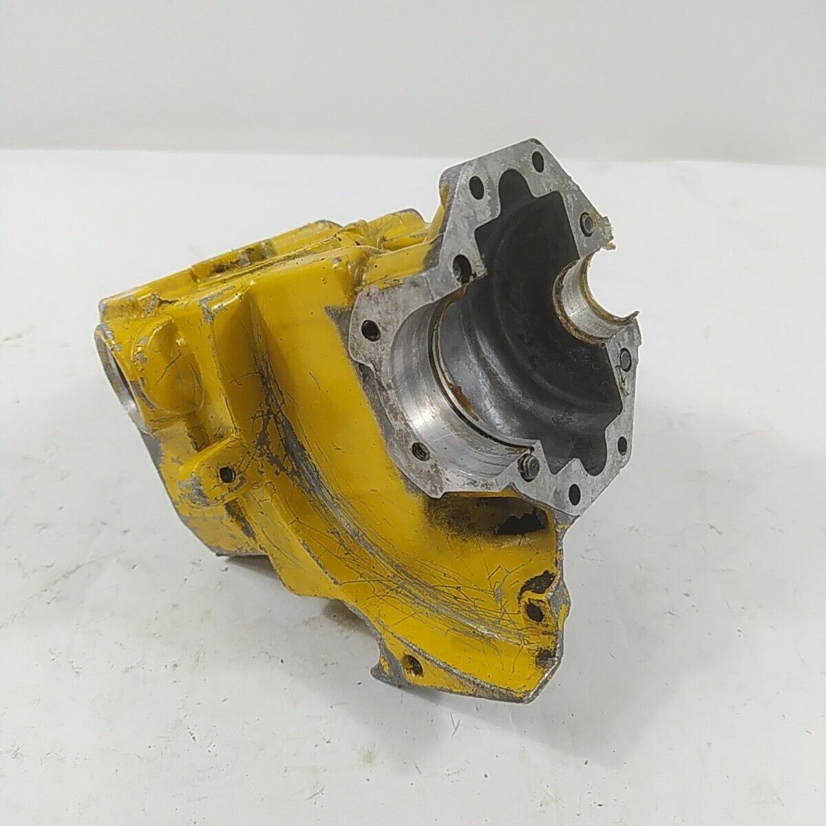 Ricambi BASAMENTO CILINDRO E SERBATOIO PER MOTOSEGA MCCULLOCH PRO MAC 555 usati