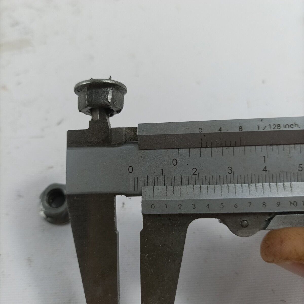 ricambio DADI DADO BARRA CATENA PER MOTOSEGA ALPINA CASTOR 41 40 usati