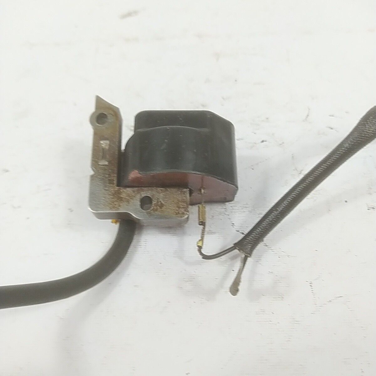 Ricambio per decespugliatore KING 40 CS BOBINA DI ACCENSIONE 13700 00 C usato