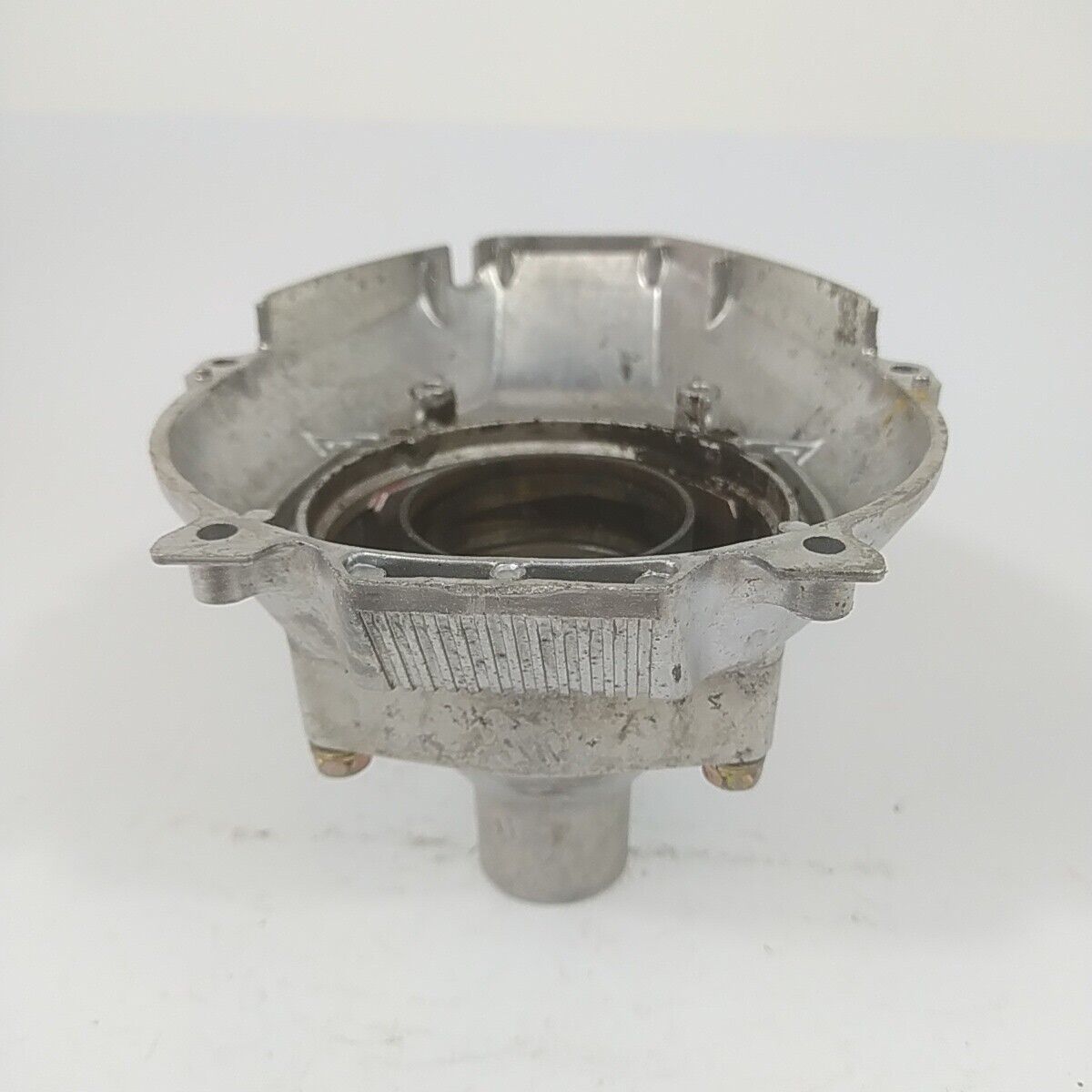 COPERCHIO SUPPORTO CAMPANA usato per decespugliatore MITSUBISHI T170 T200 altri