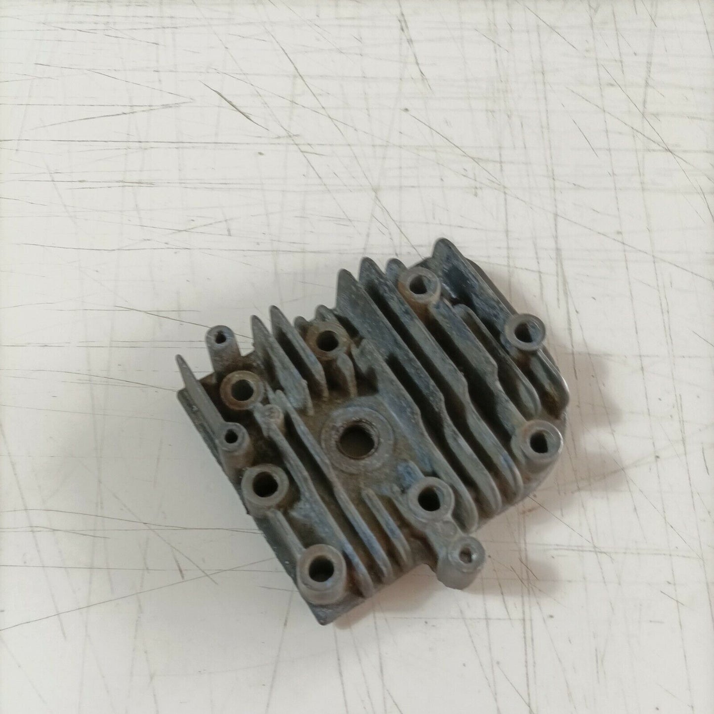 TESTATA CILINDRO PER BRIGGS & STRATTON XC 09d02 2954 b1 06112921 ricambi usati