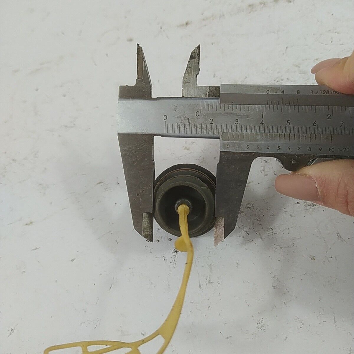 TAPPO SERBATOIO CARBURANTE OLIO per motosega OLEO MAC GS 440 ricambi usati