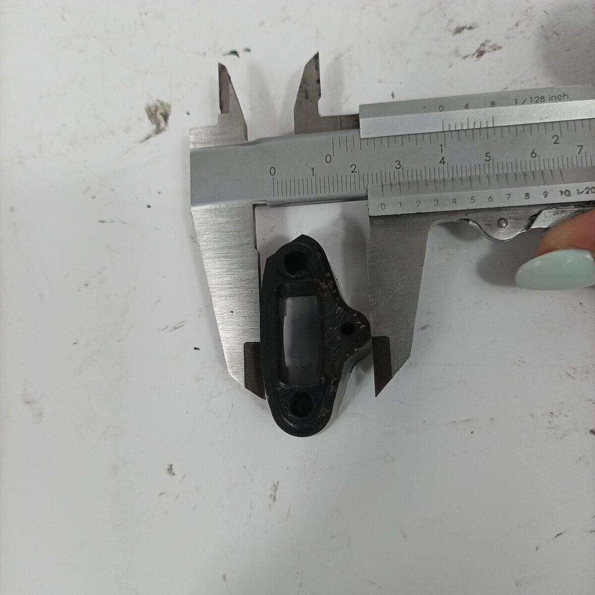 ricambio usato FLANGIA COLLETTORE CARBURATORE per motosega ALPINA Castor C A 45