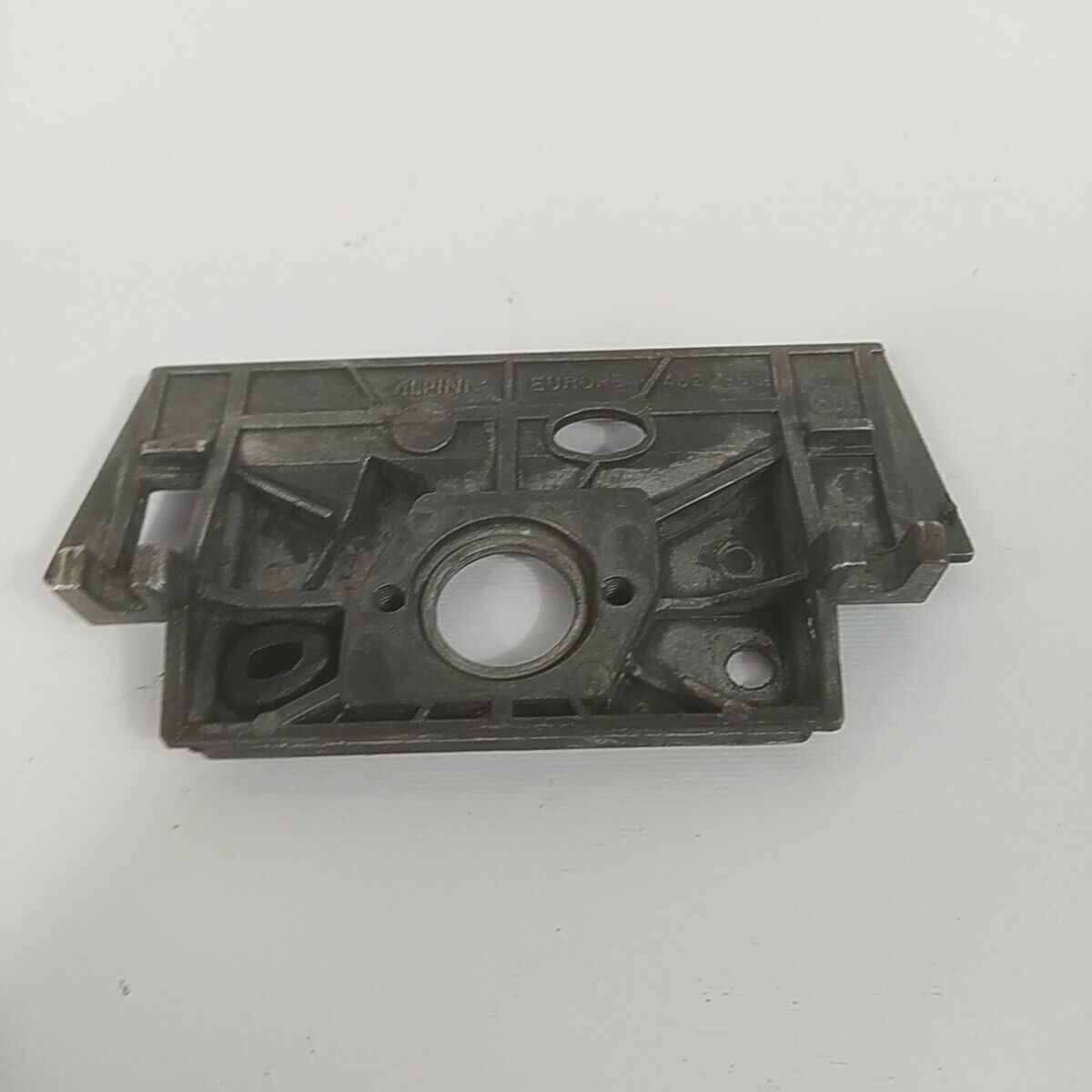 Ricambio per motosega CASTOR ALPINA 450 FLANGIA COLLETTORE CARBURATORE usato
