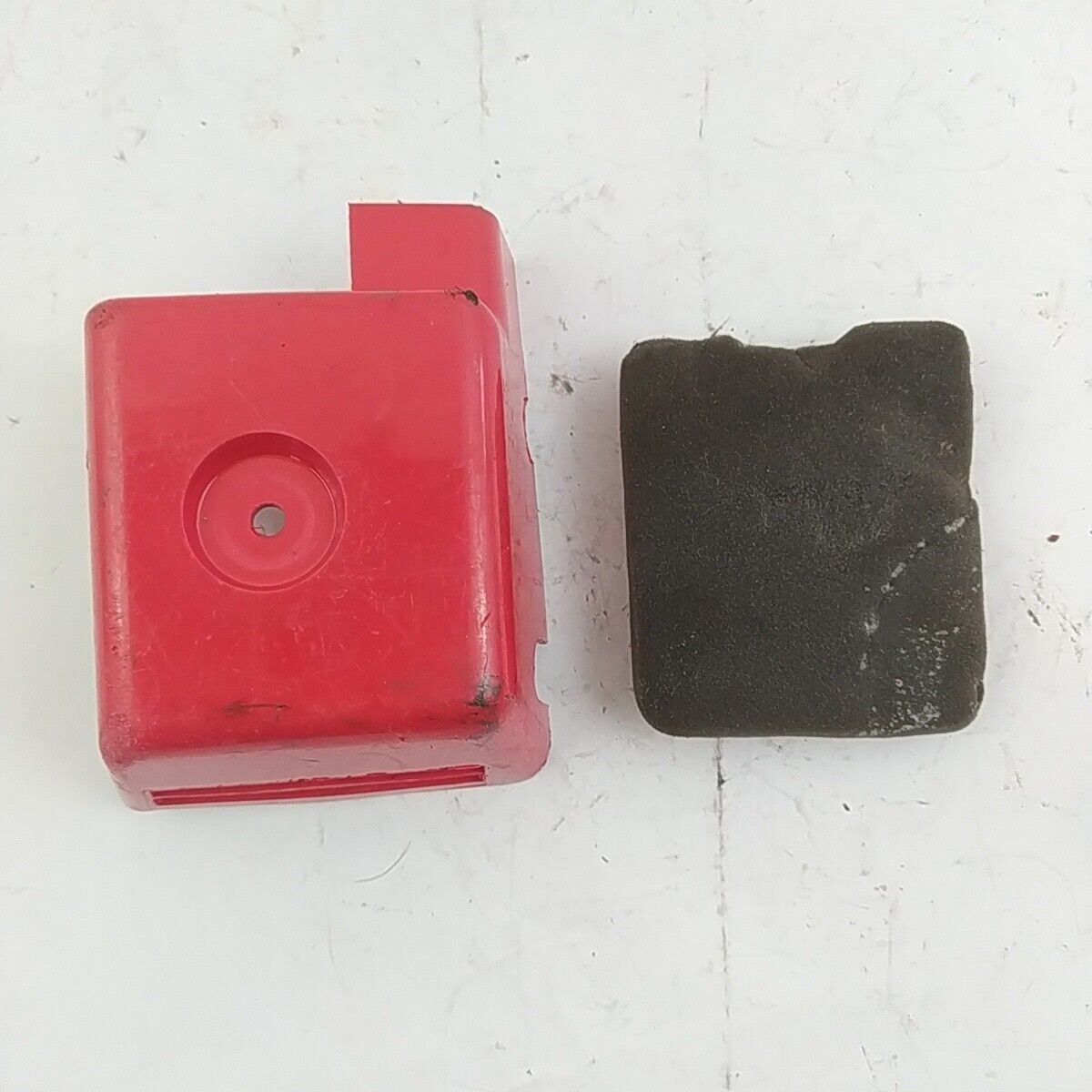 Ricambio COPERCHIO FILTRO DELL' ARIA usato per decespugliatore MARUYAMA AE 320