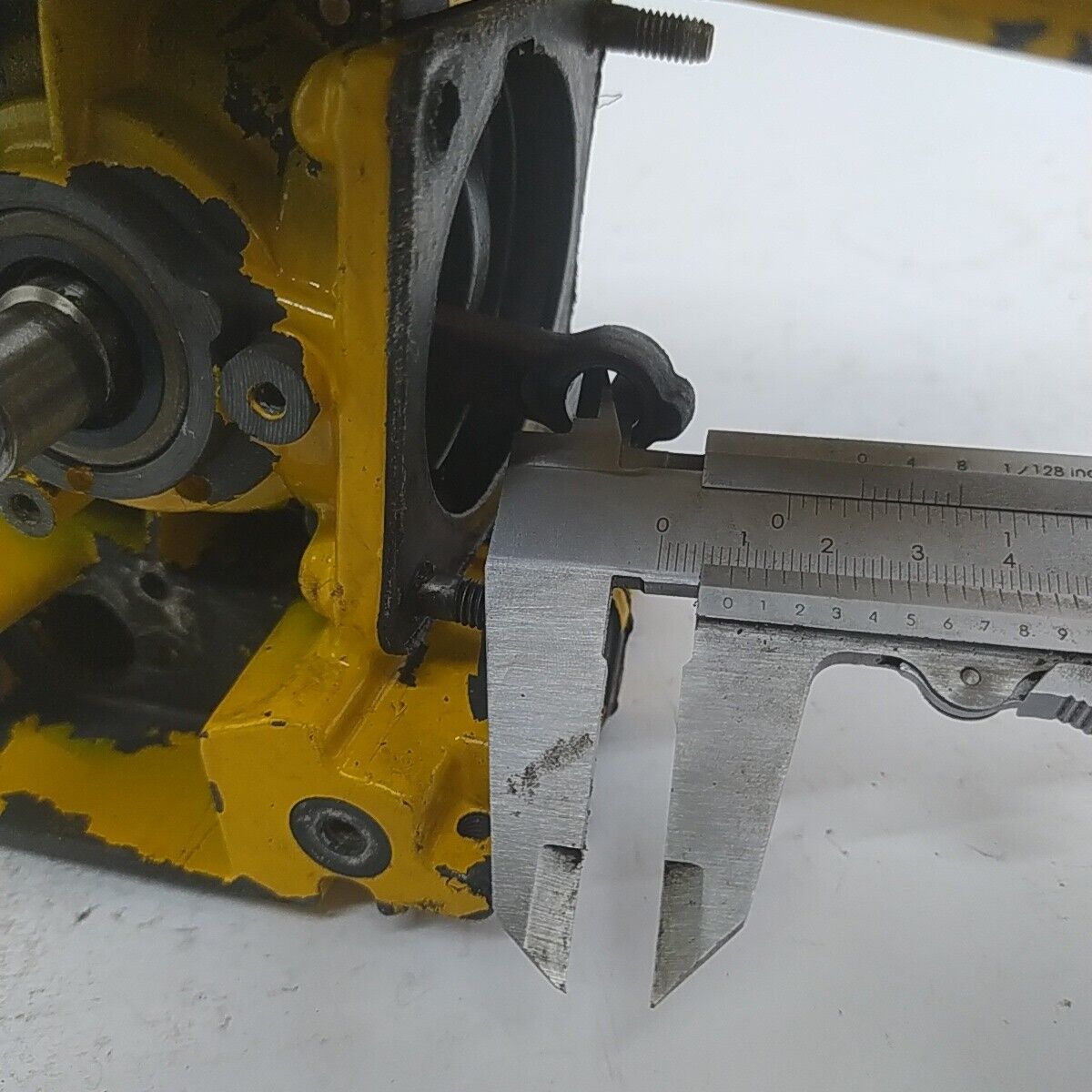 ricambio CARTER BASAMENTO ALBERO MOTORE Per motosega ALPINA PROF 70 usati